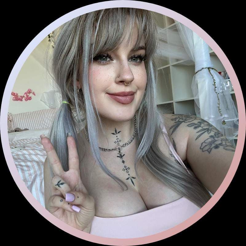 Phoebe 💕 *Free page*