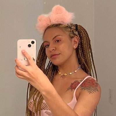Alix Avery ✨