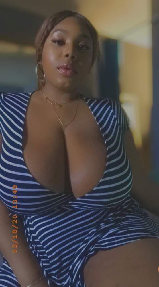 Lips and tits