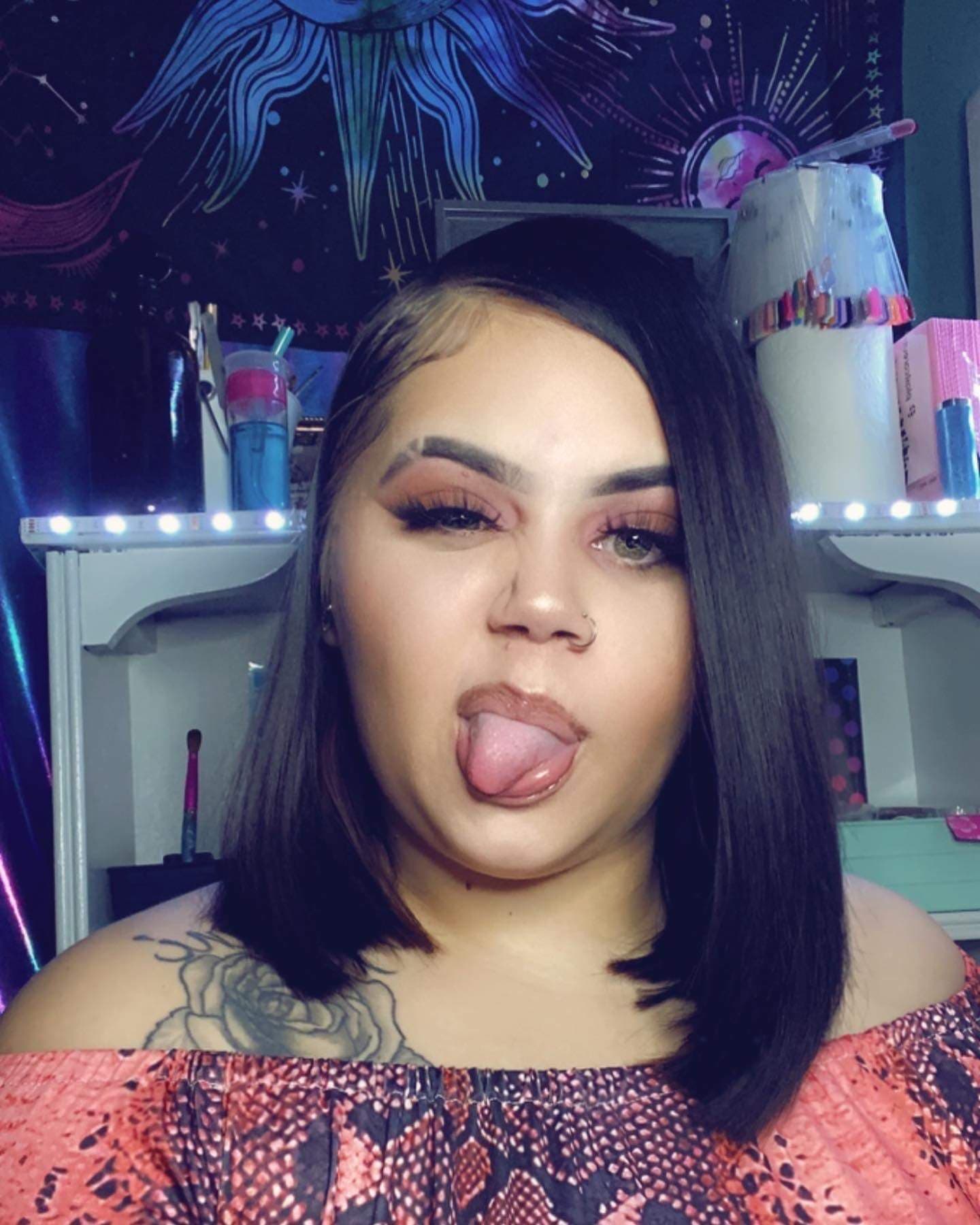 Fe 🍑✨