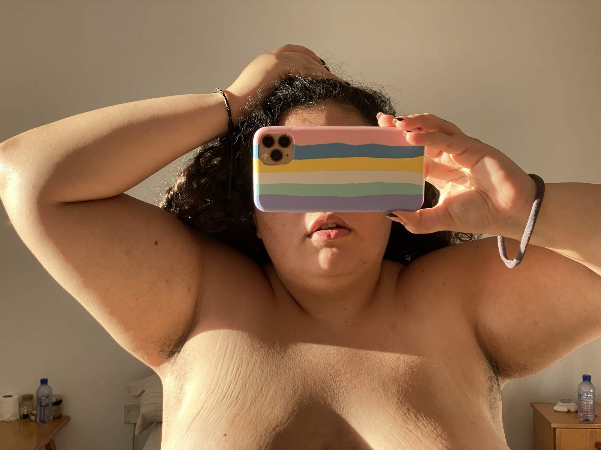 Queenie  🦋FREE!