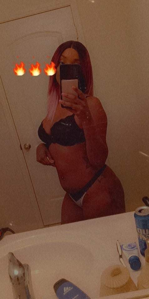 Dee Babii🍑🍑