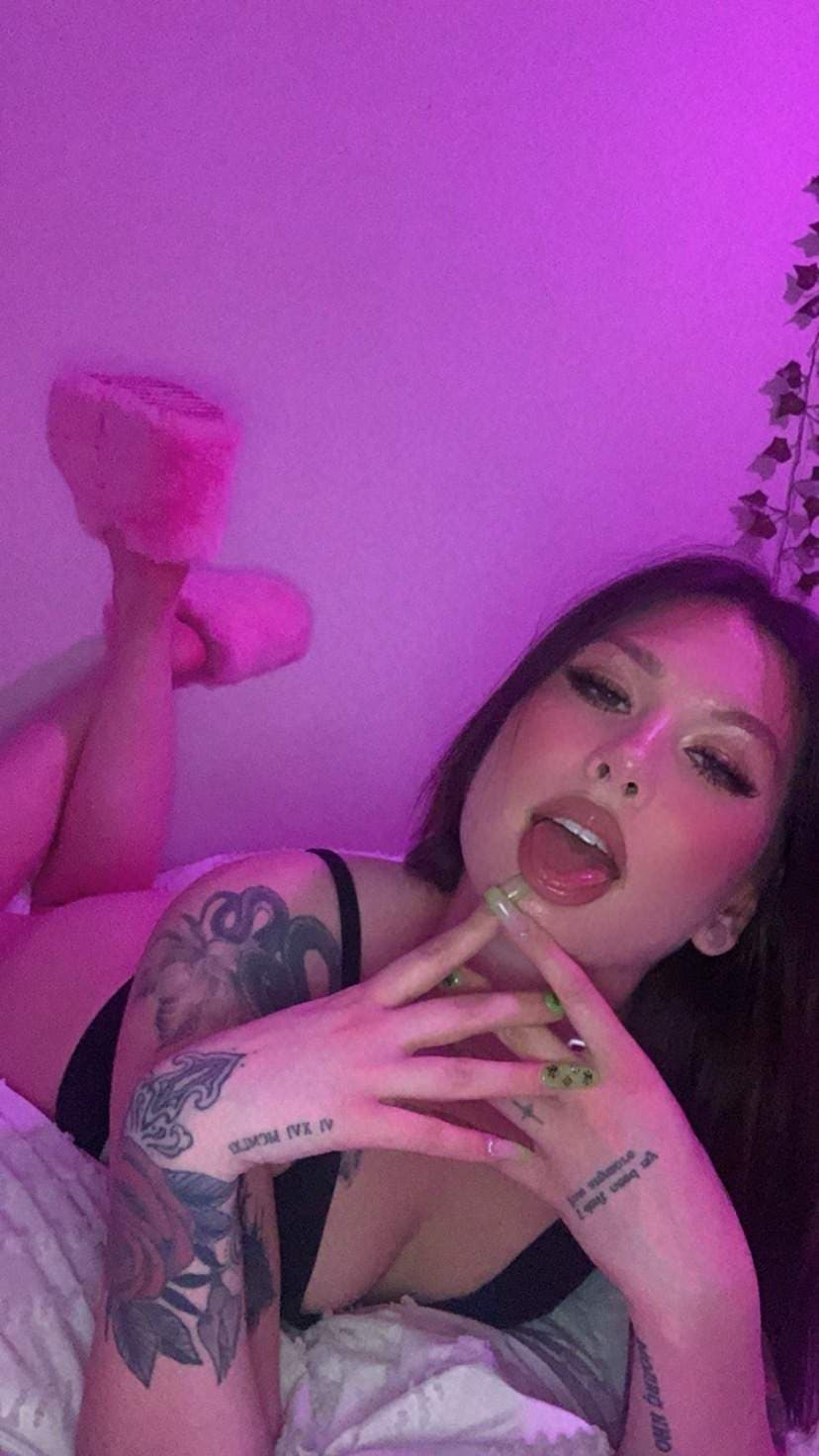 GIA BANKS ♡ SEXTING QUEEN 😈