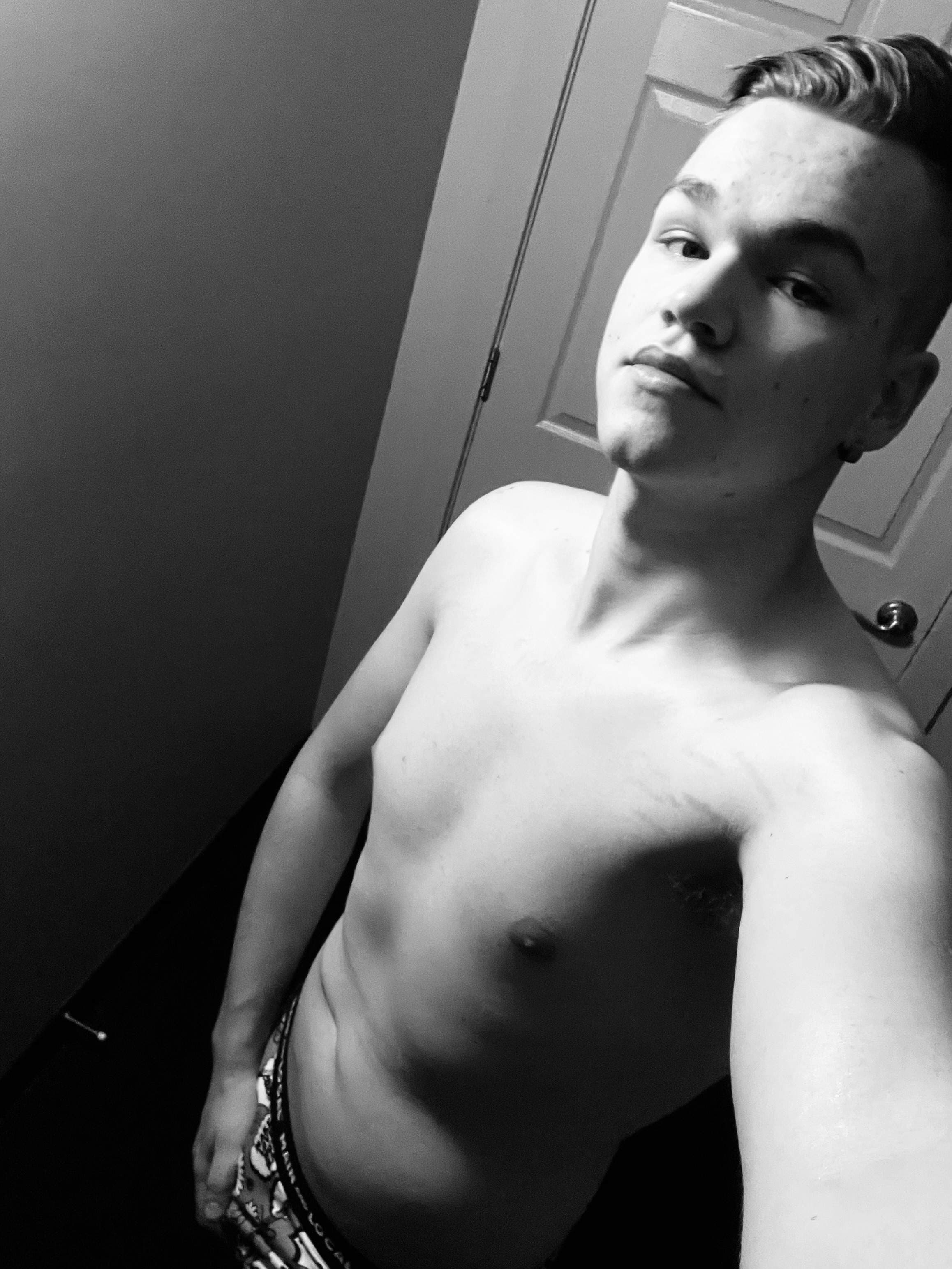 Canadian twink