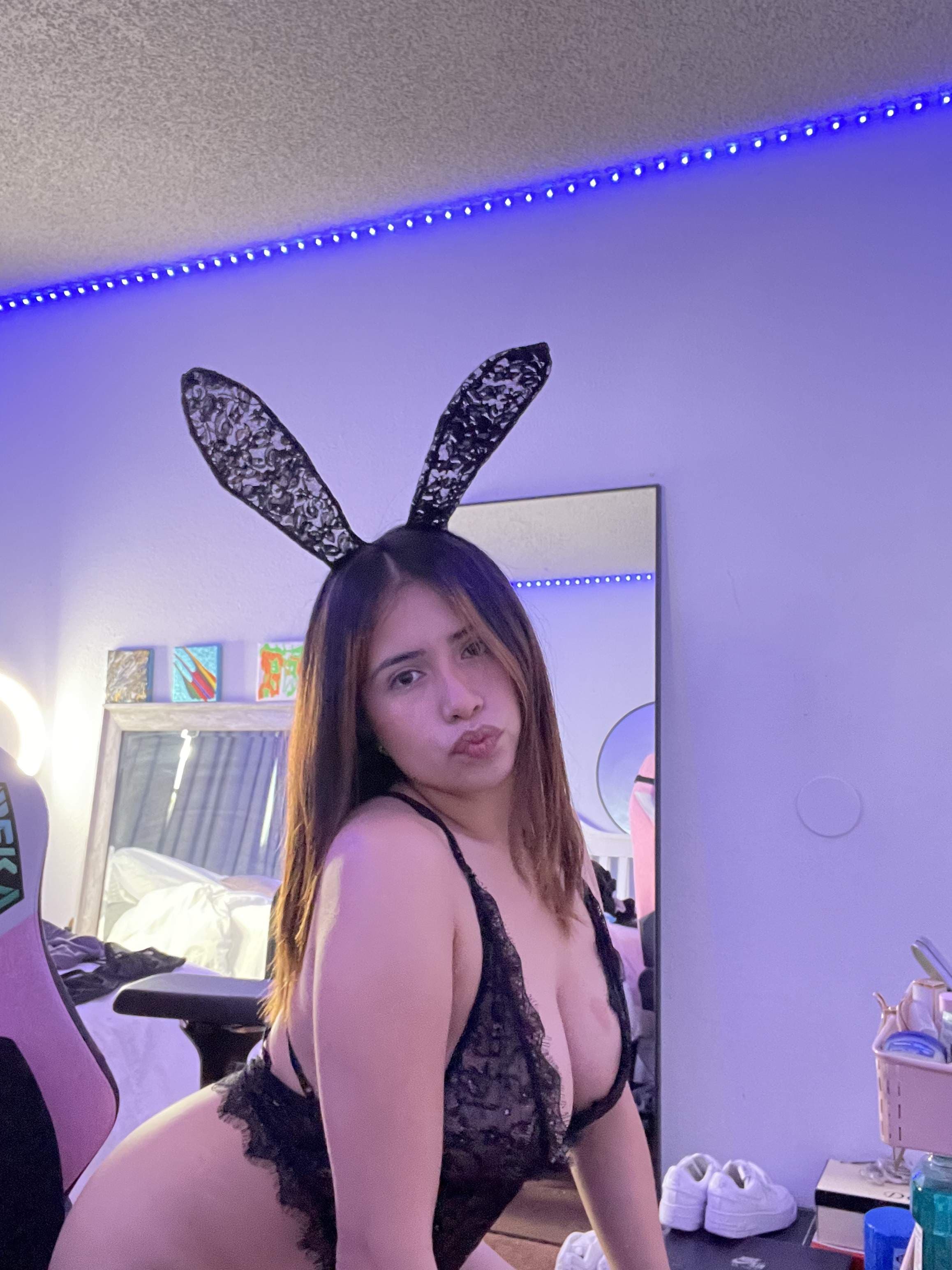 Luckycharm 👅