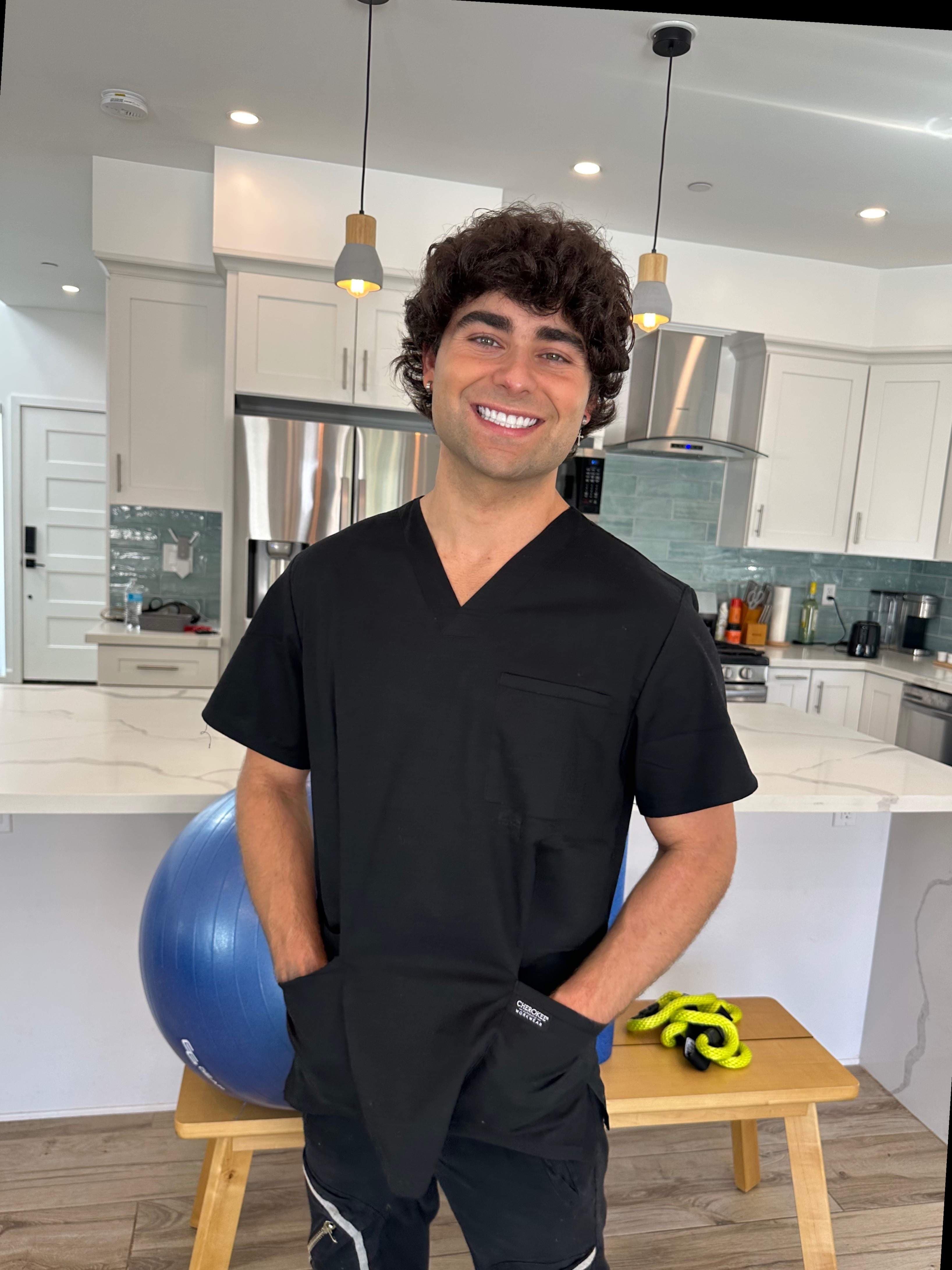 The Stretch Master 👨⚕️