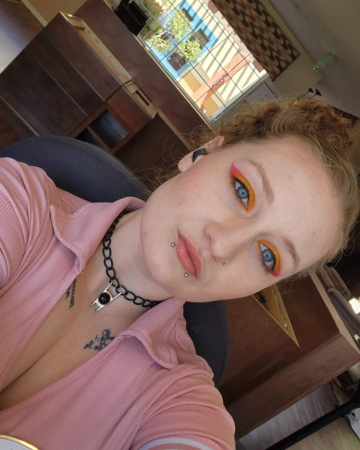 CurvyEilee