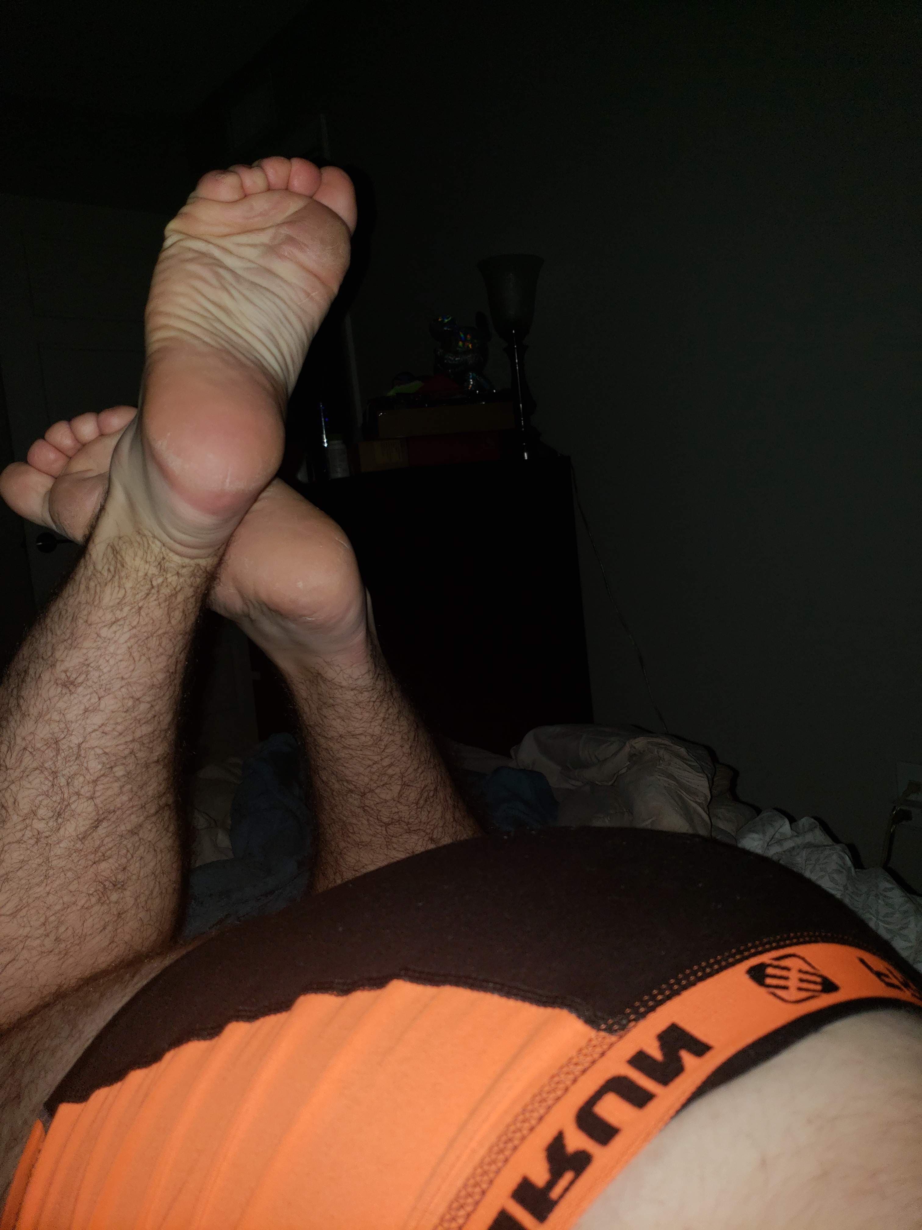 Boy4feet15