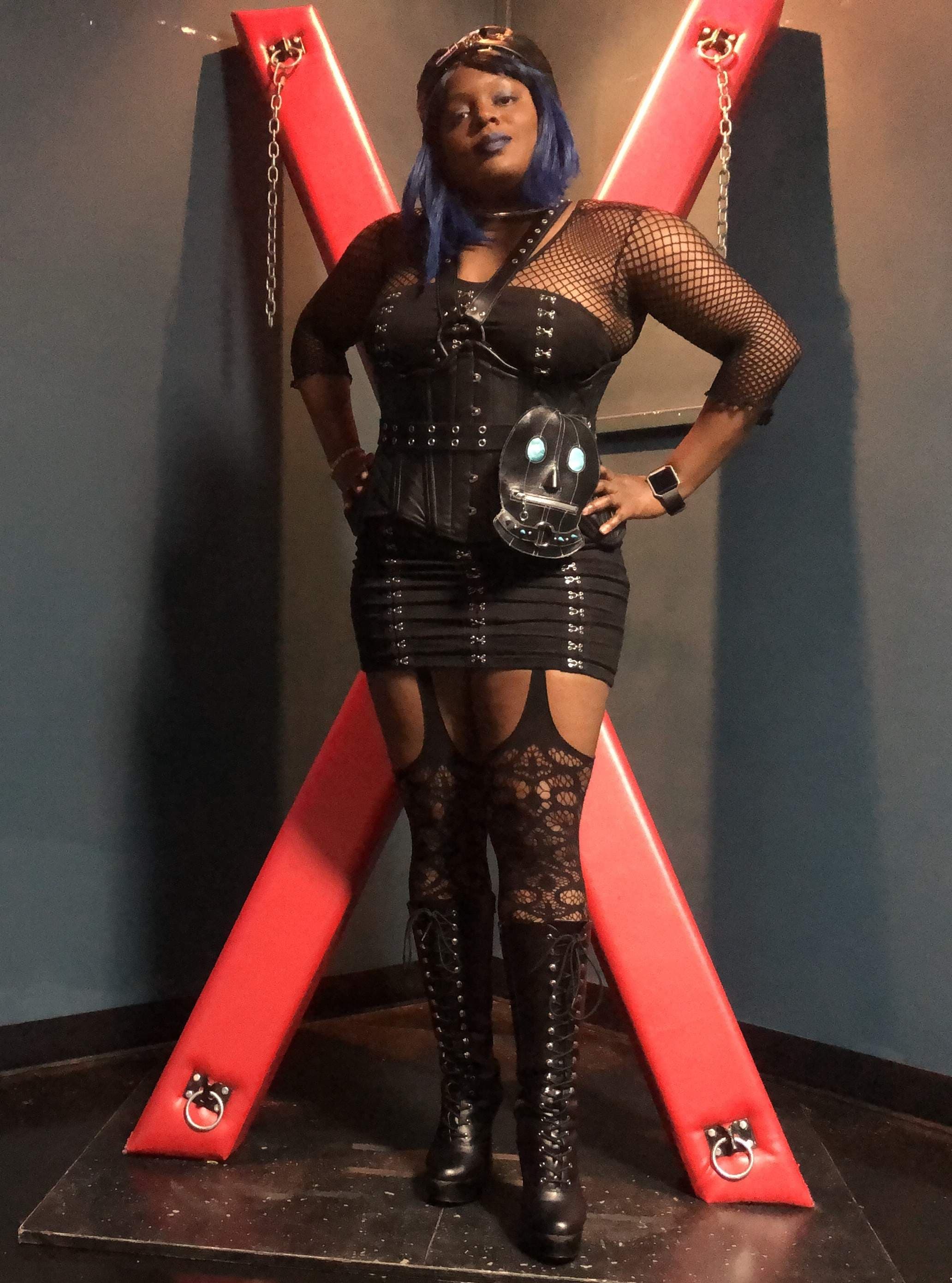 Queen Ana Blue