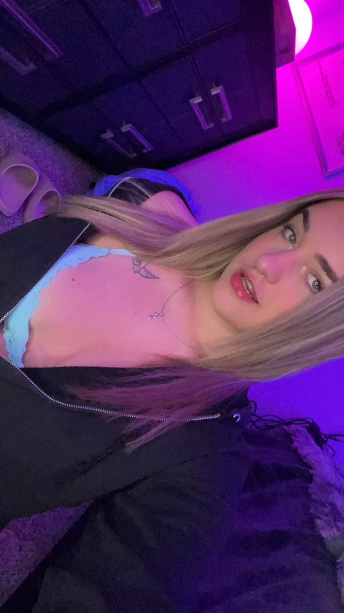 💜🤍💜🤍