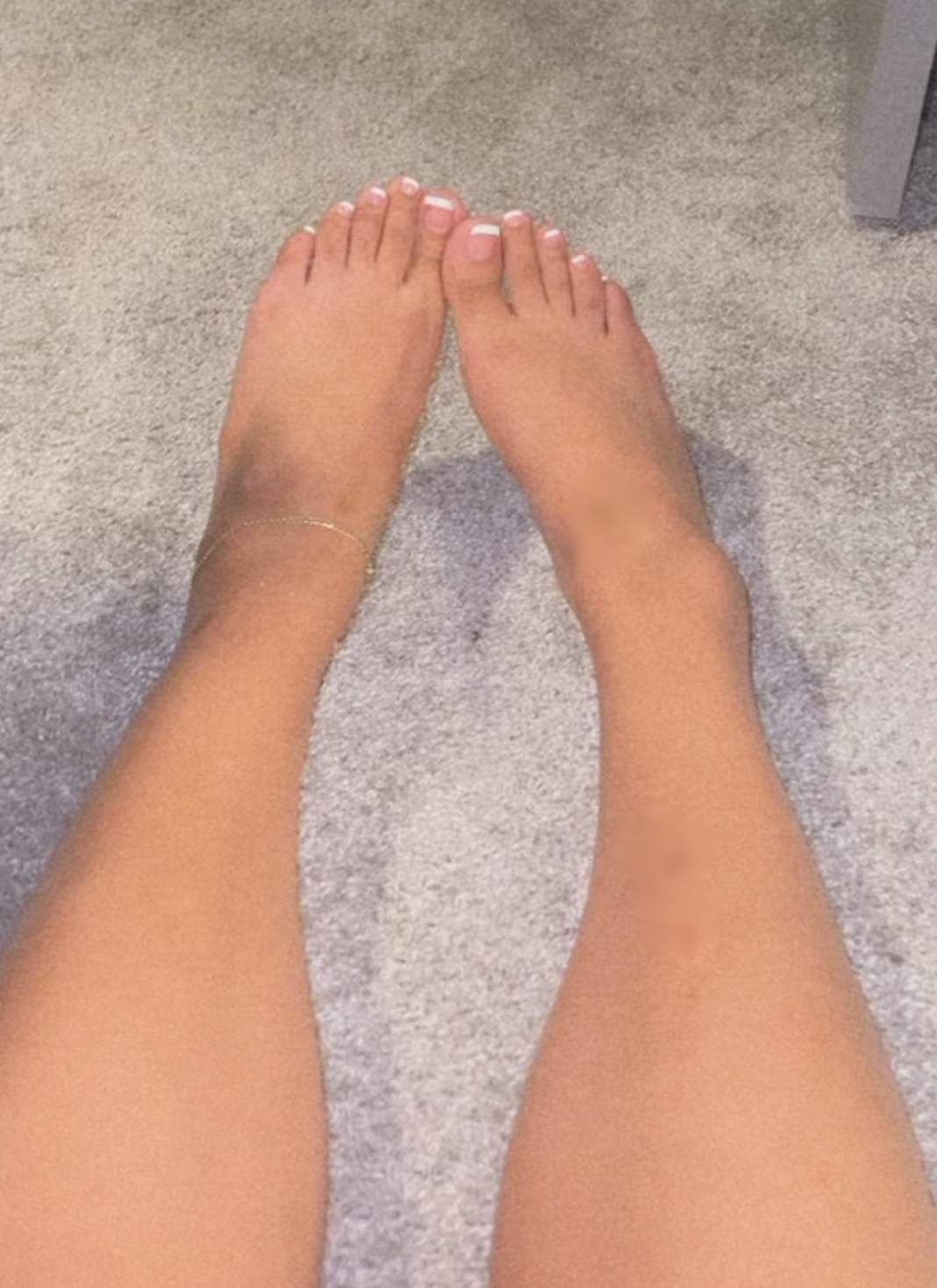 Feet’s by Ki