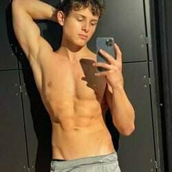 Lukas (OnlyFans 30% OFF) 🇮🇹😋