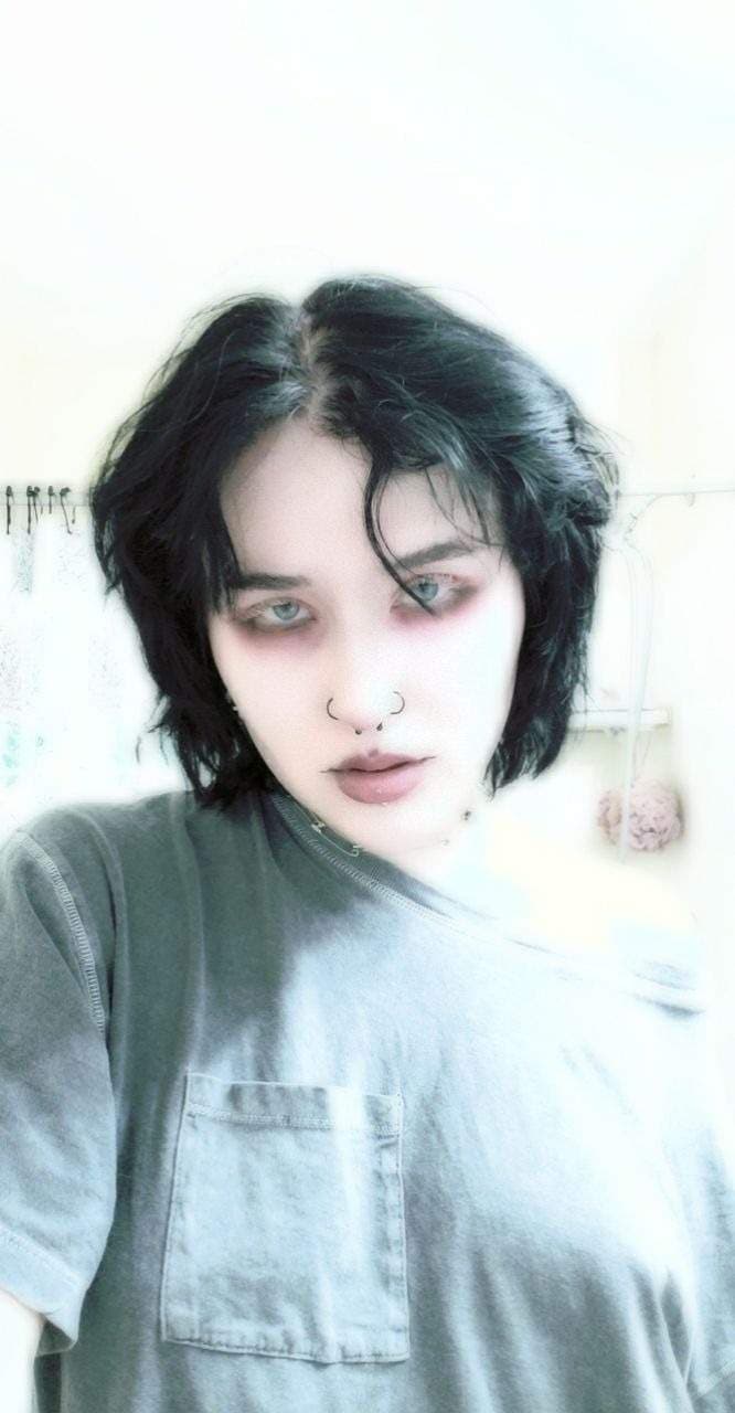 Gh0stlyEm0