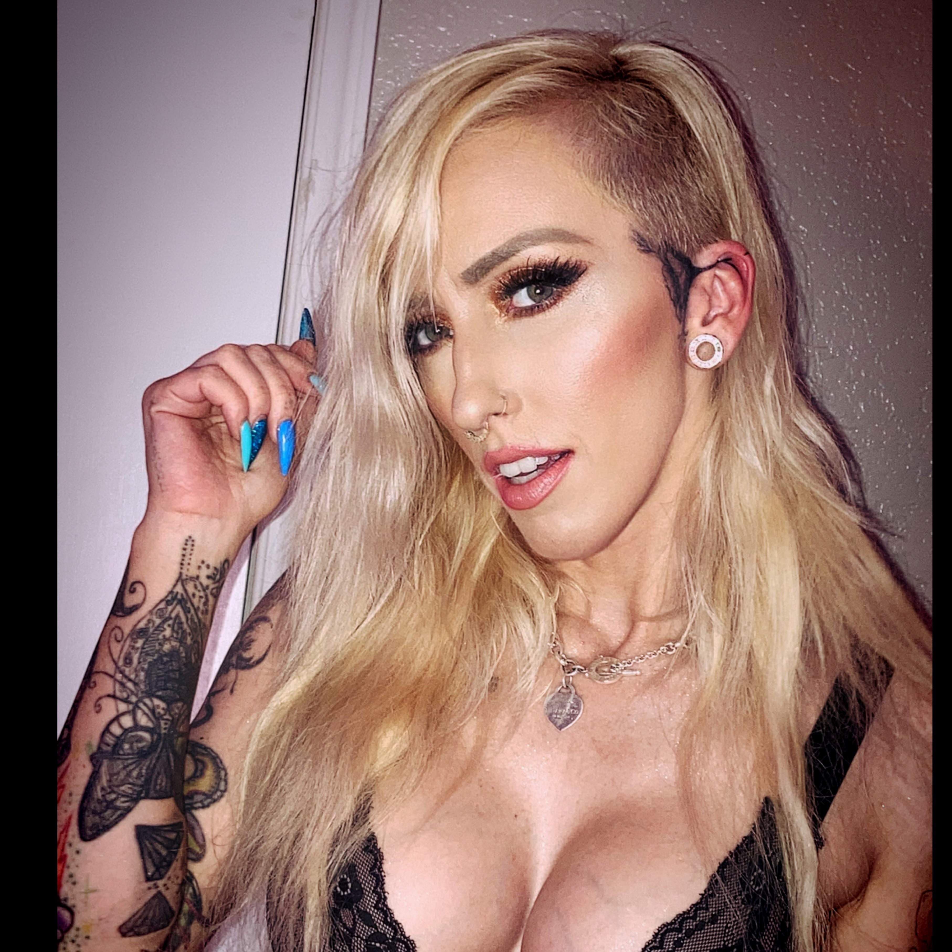 Sophie Lovely