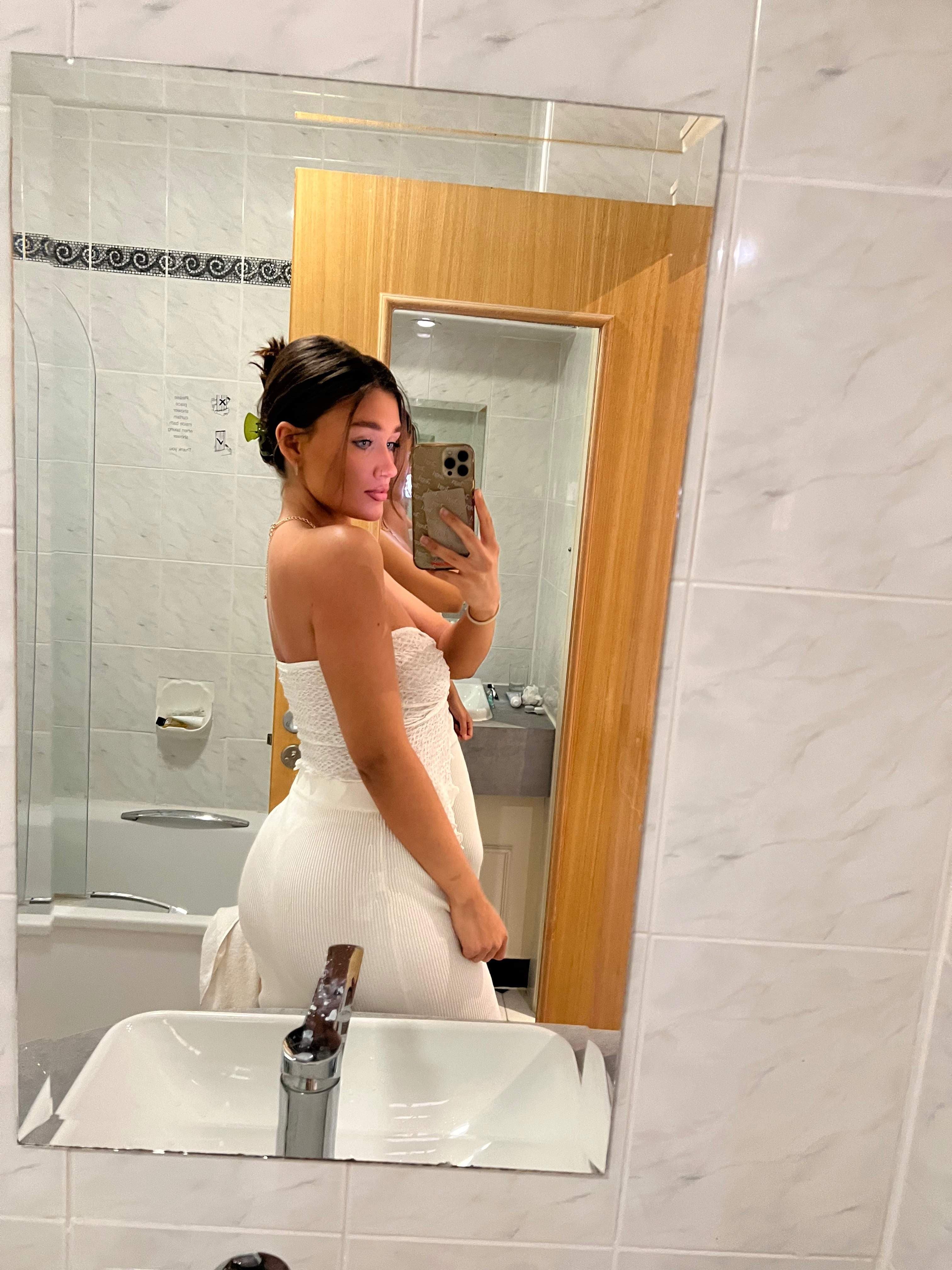 Goddess J