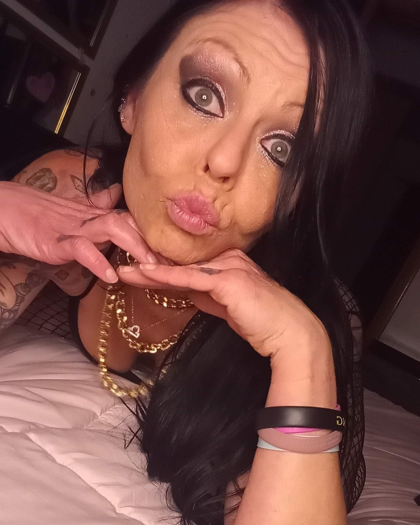 BadGirltm81
