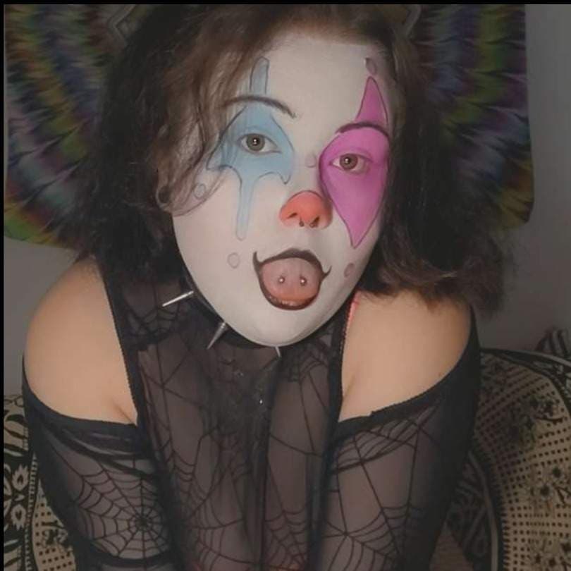FREE Chubby Clown Girl Raven Morningstar