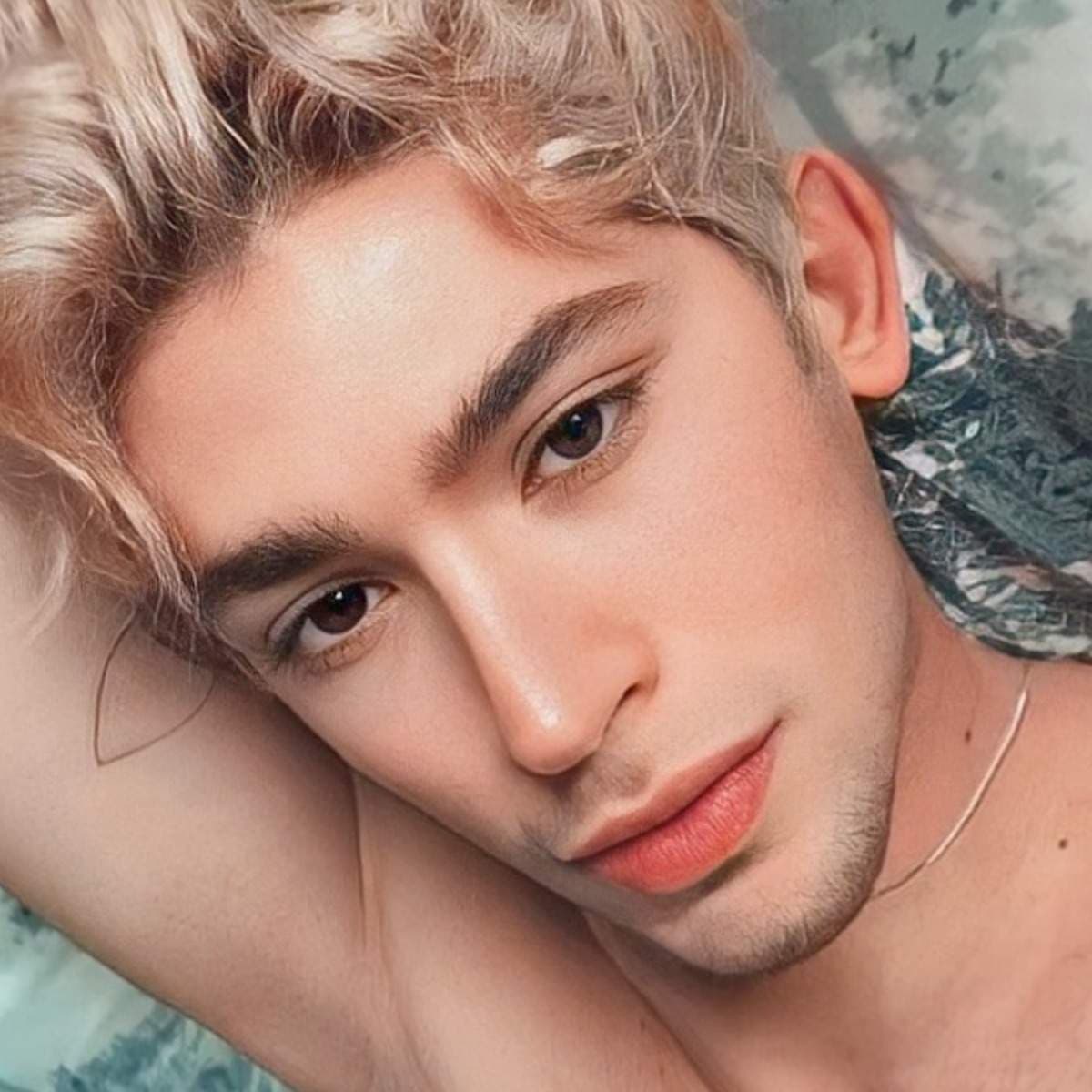 𝓶