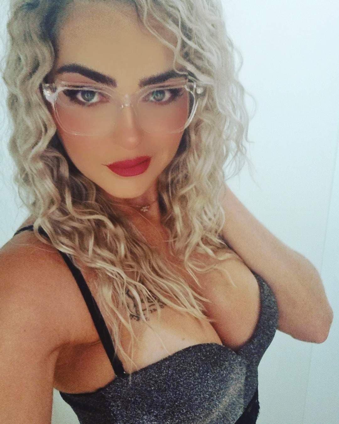 Caperusexyellobo