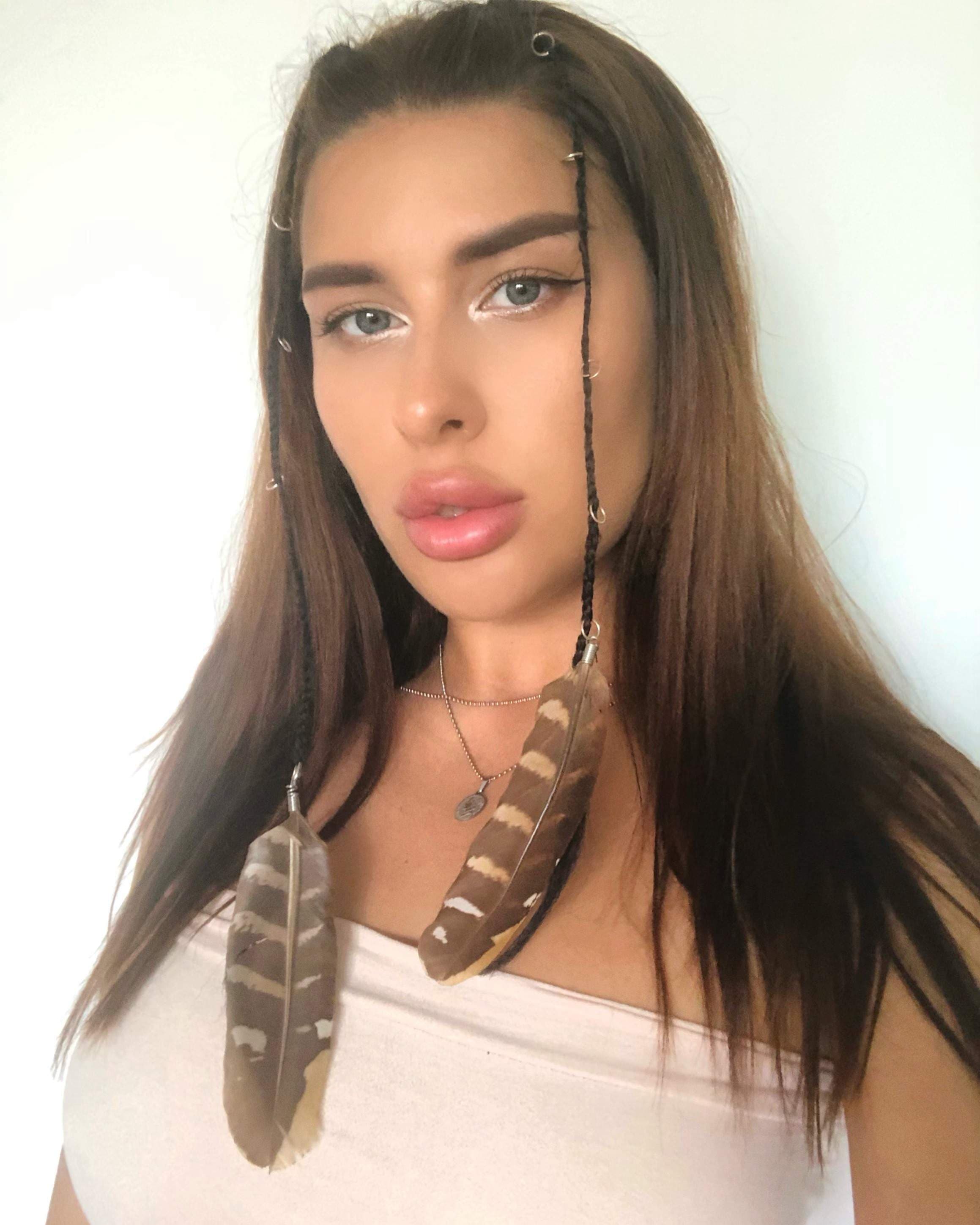 KRISTINA PLEASURE 😏💦