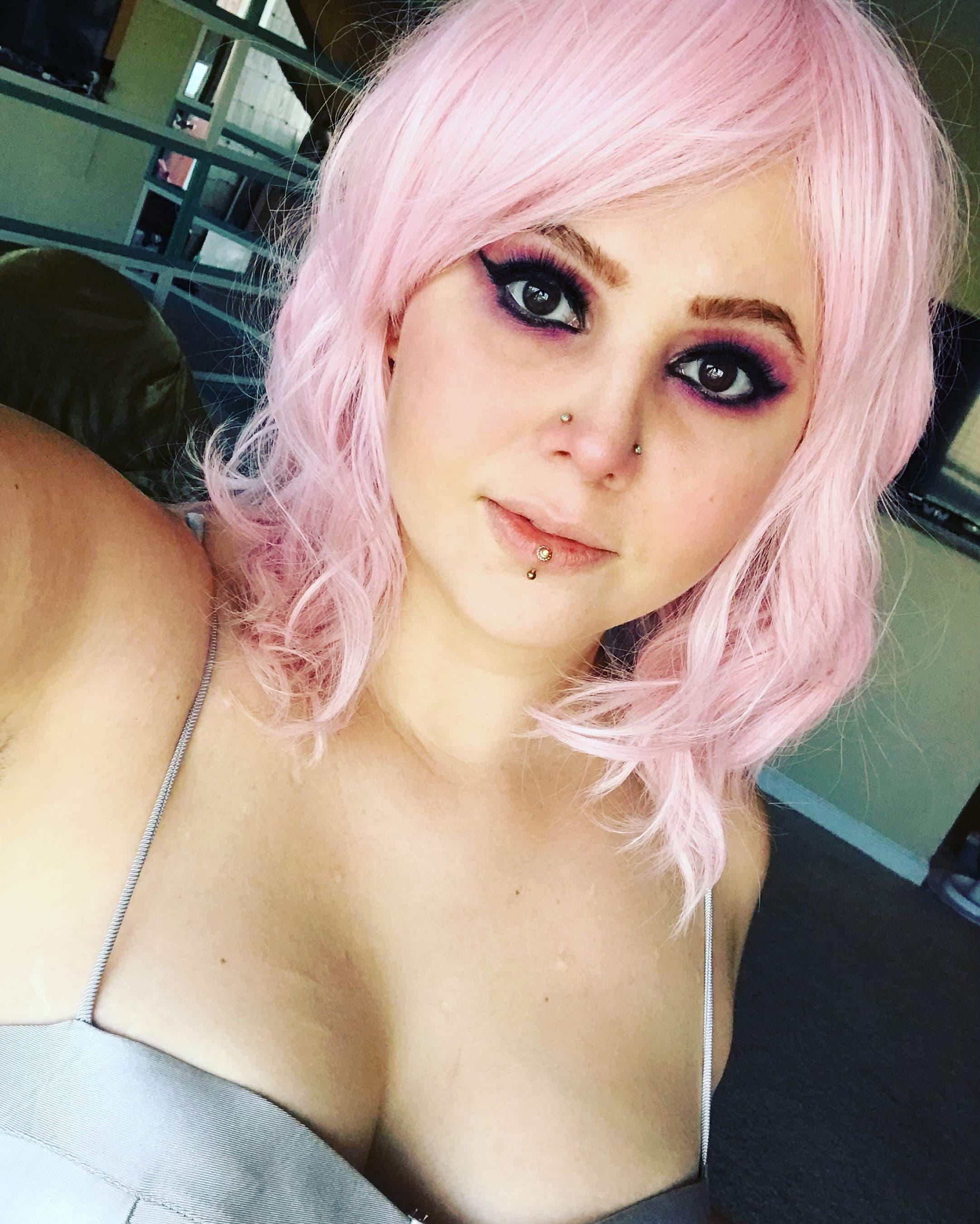 Jess Lookin