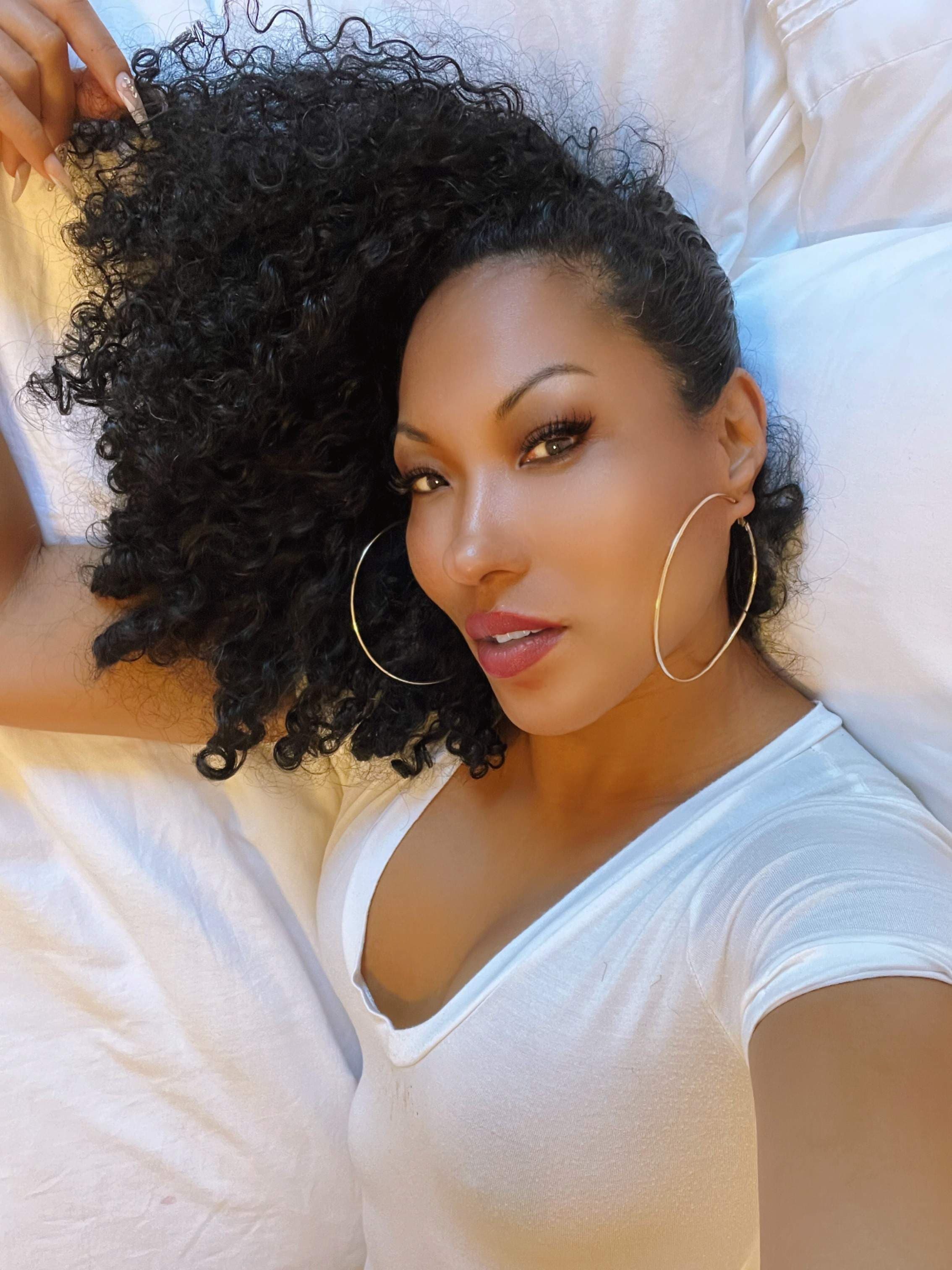 Ms.Kellie Shin