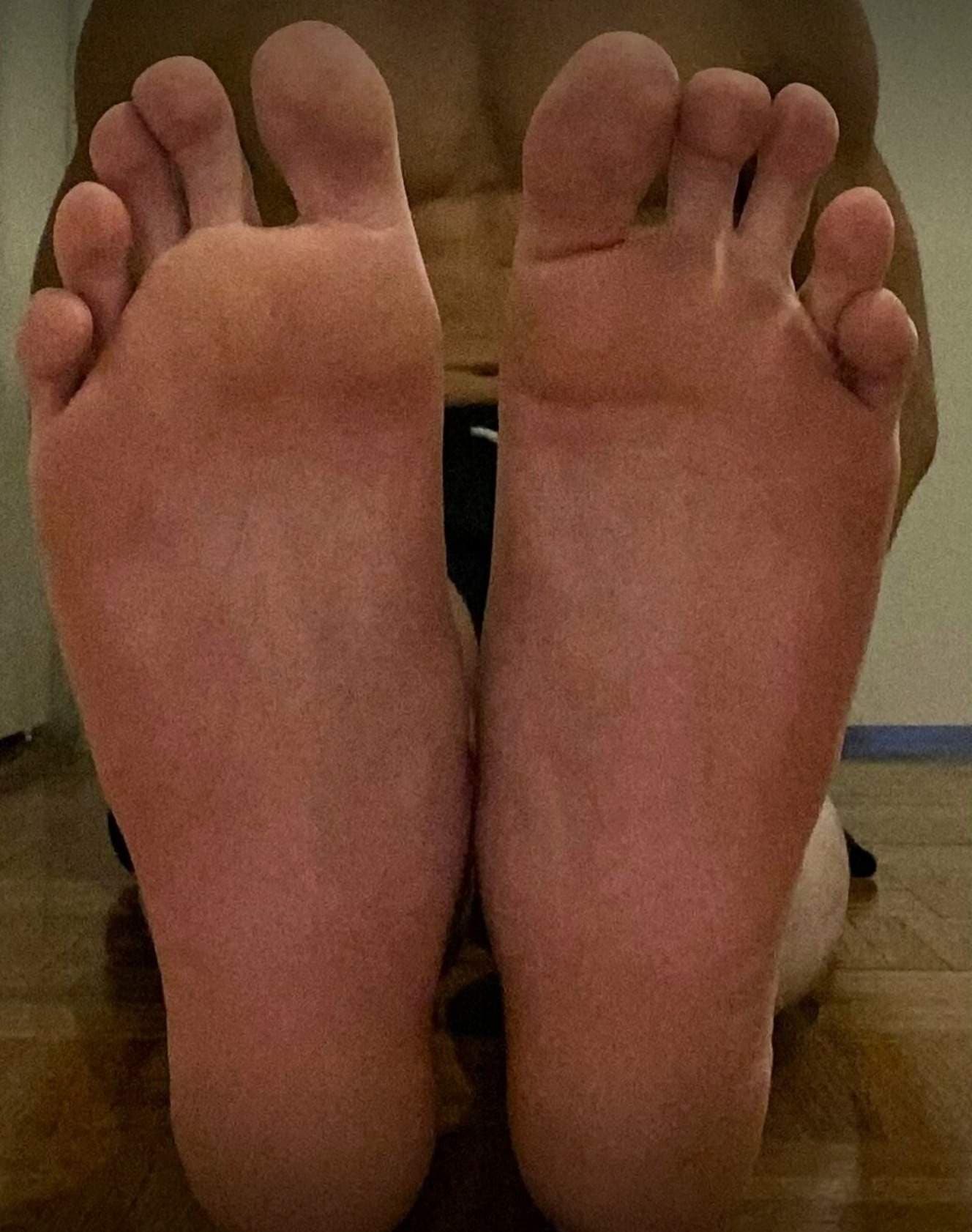 bigapplebigfeet