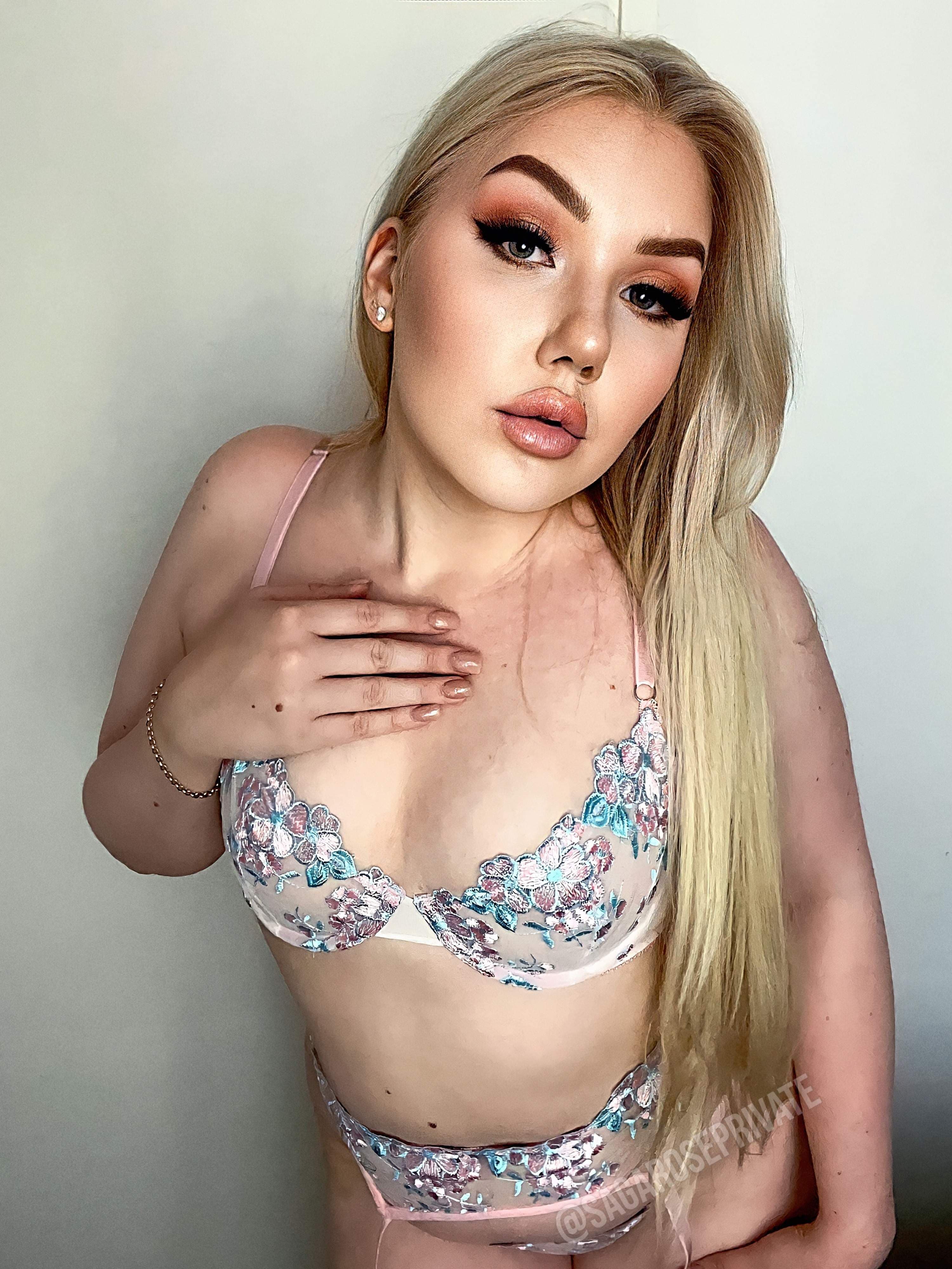 Saga Rose 🌸 Video library 🔞