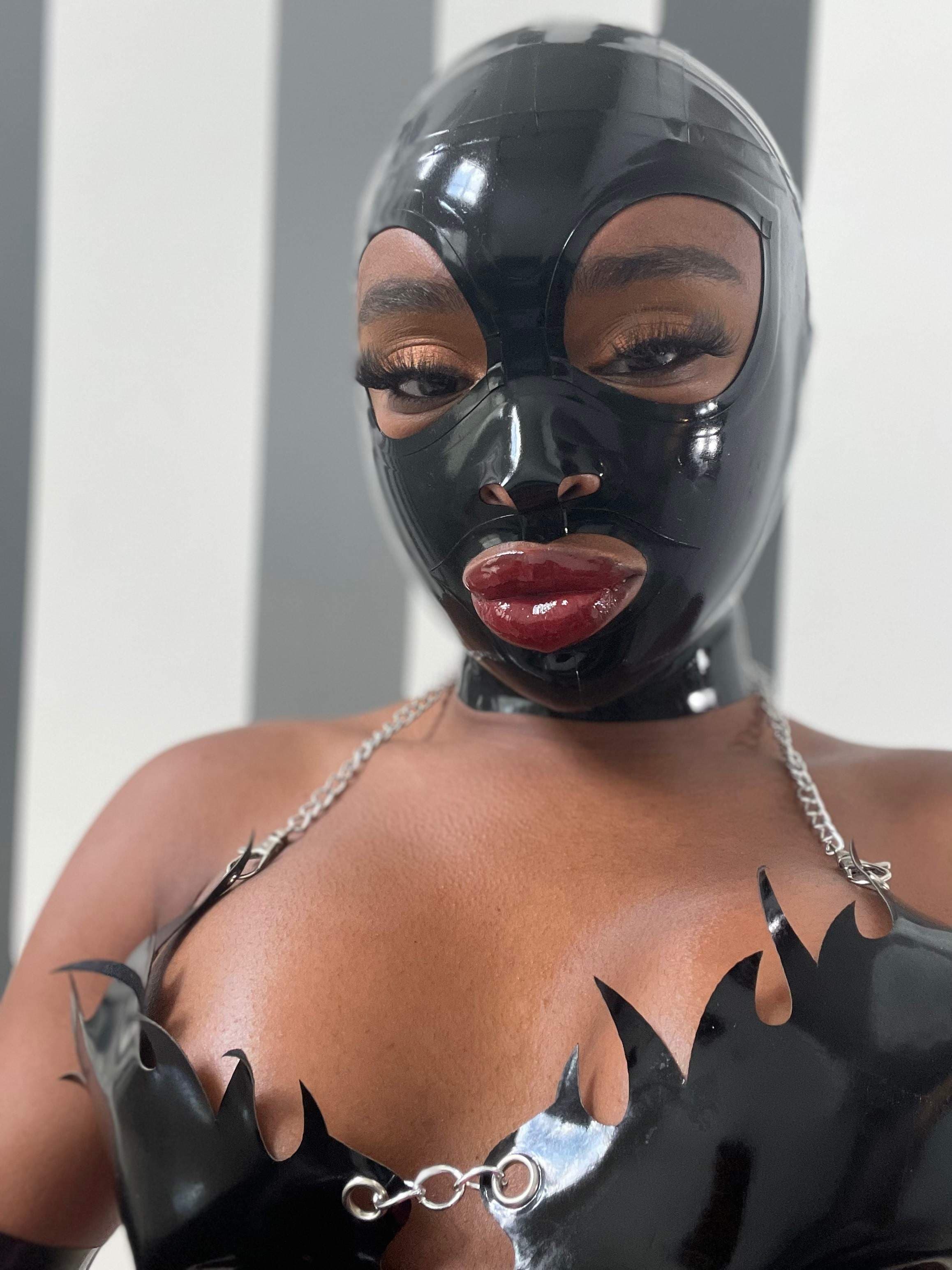 RubberFindom