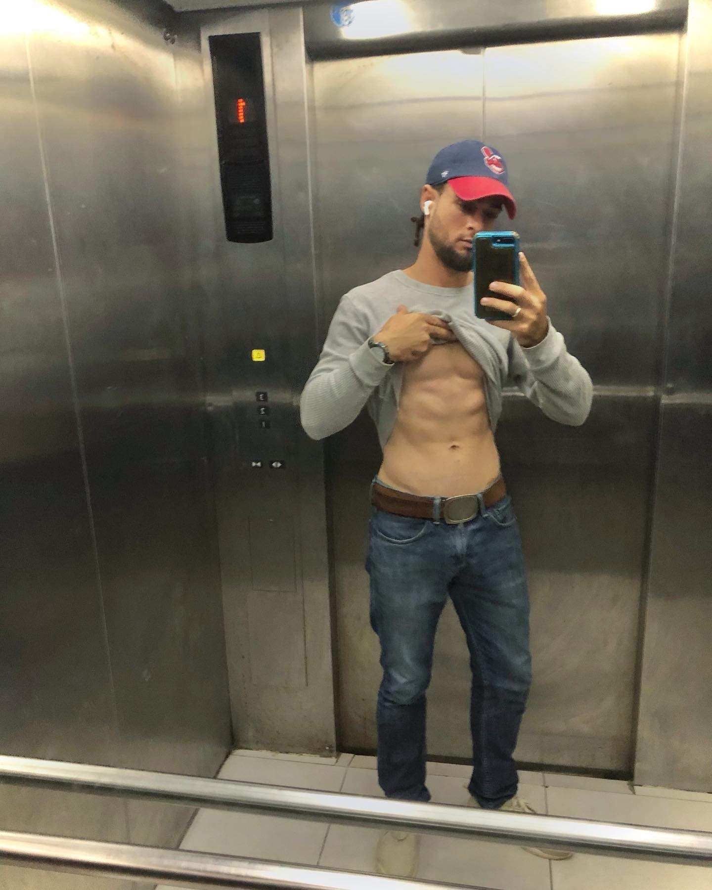 Body hot milk top. Hot🔥%
