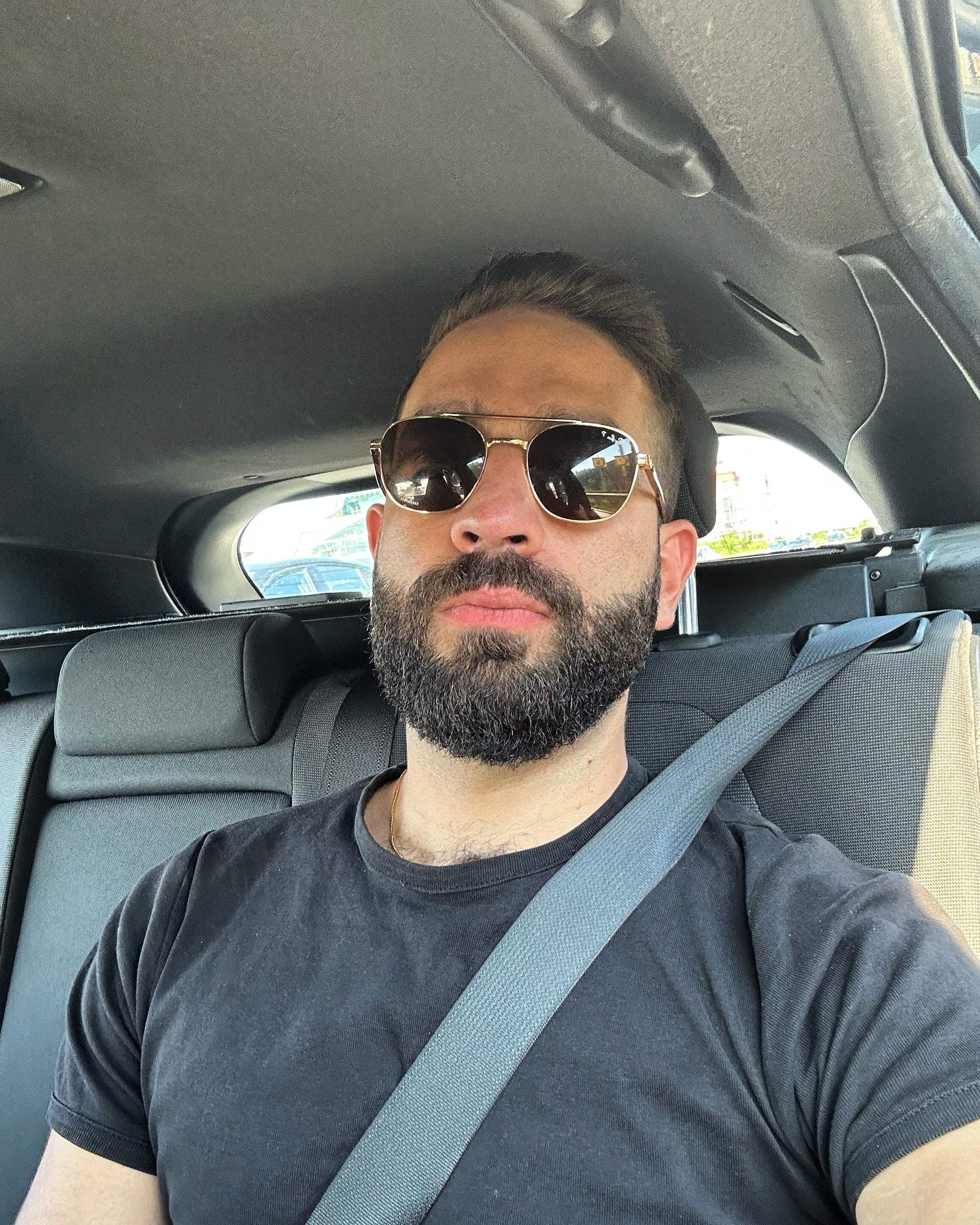 Dominant Hairy Top