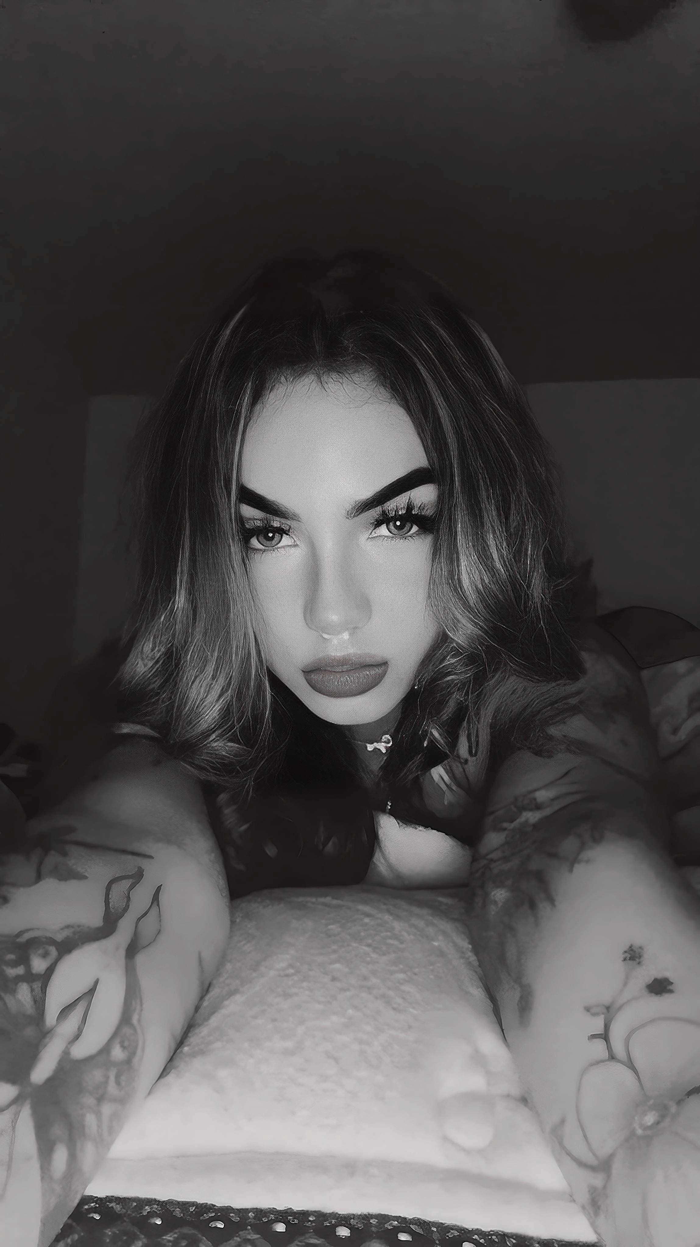 ElusiveBarbie ᥫ᭡