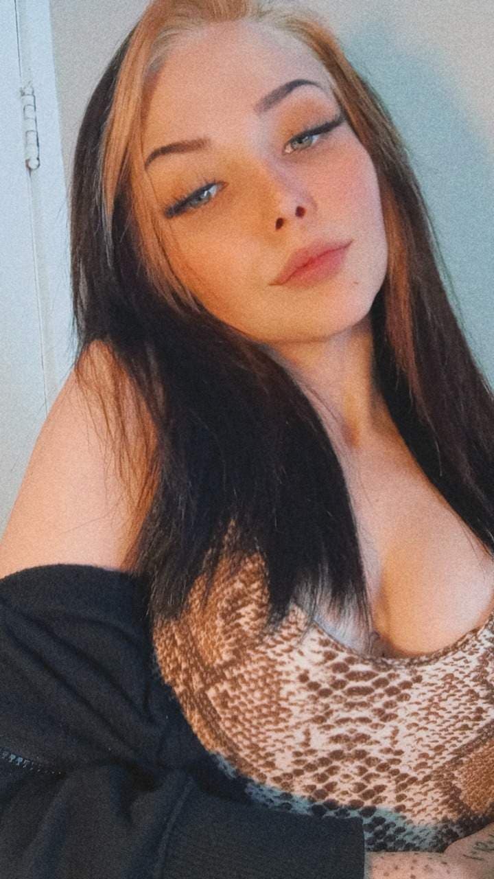 Shyanne Corrin 🥵