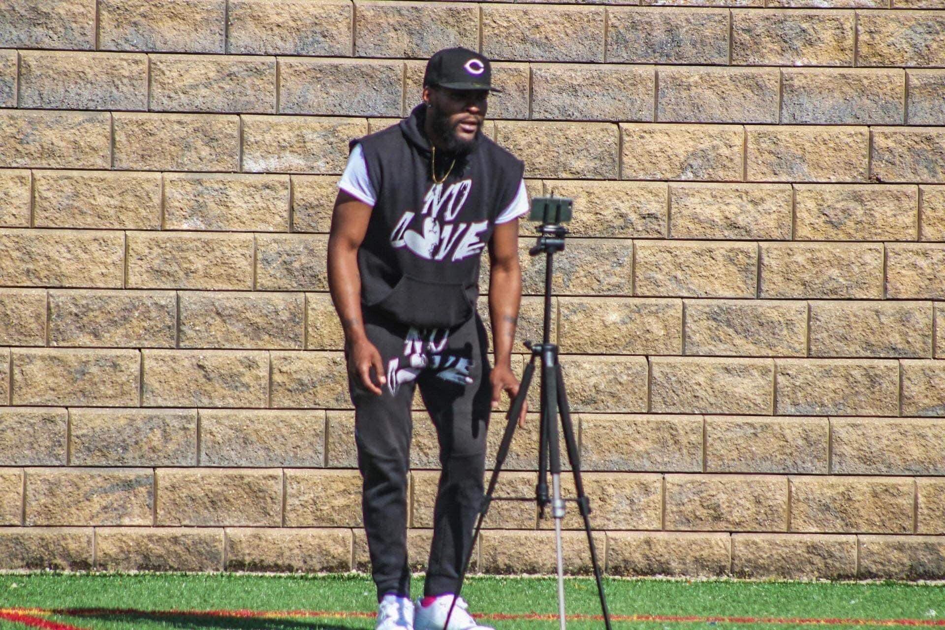 ❄️🐰👨🏾‍🔧Man