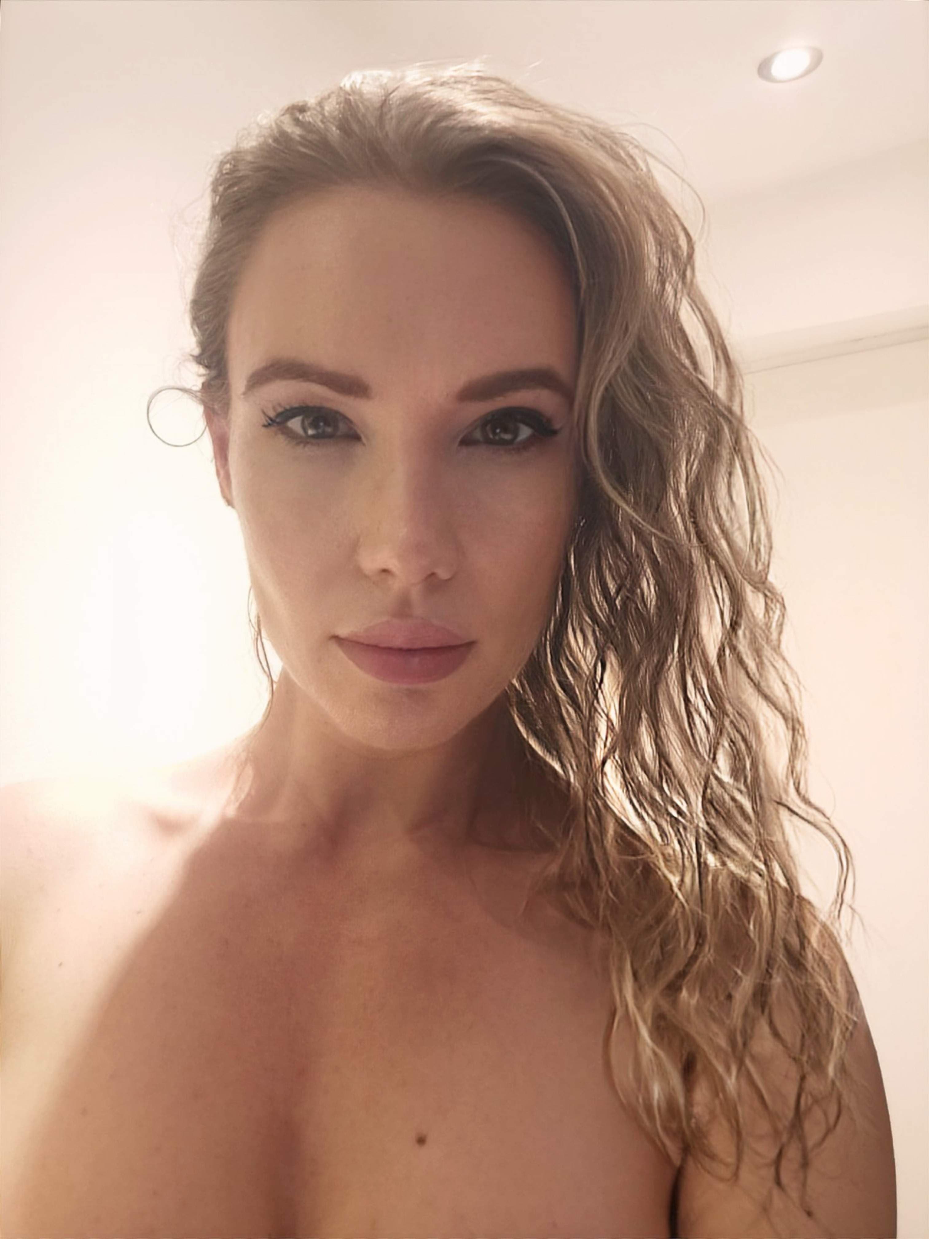 Penny Size Queen of Spades Hotwife QOS