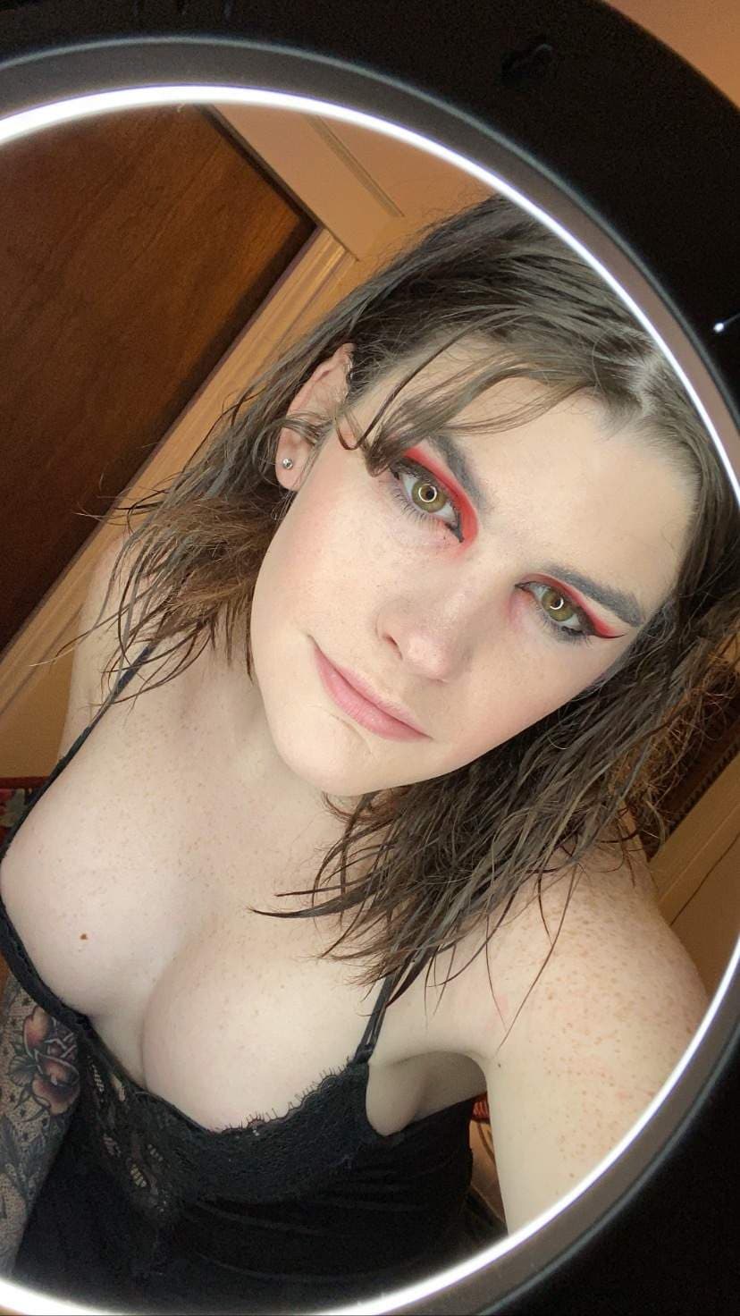 Violet Foxx