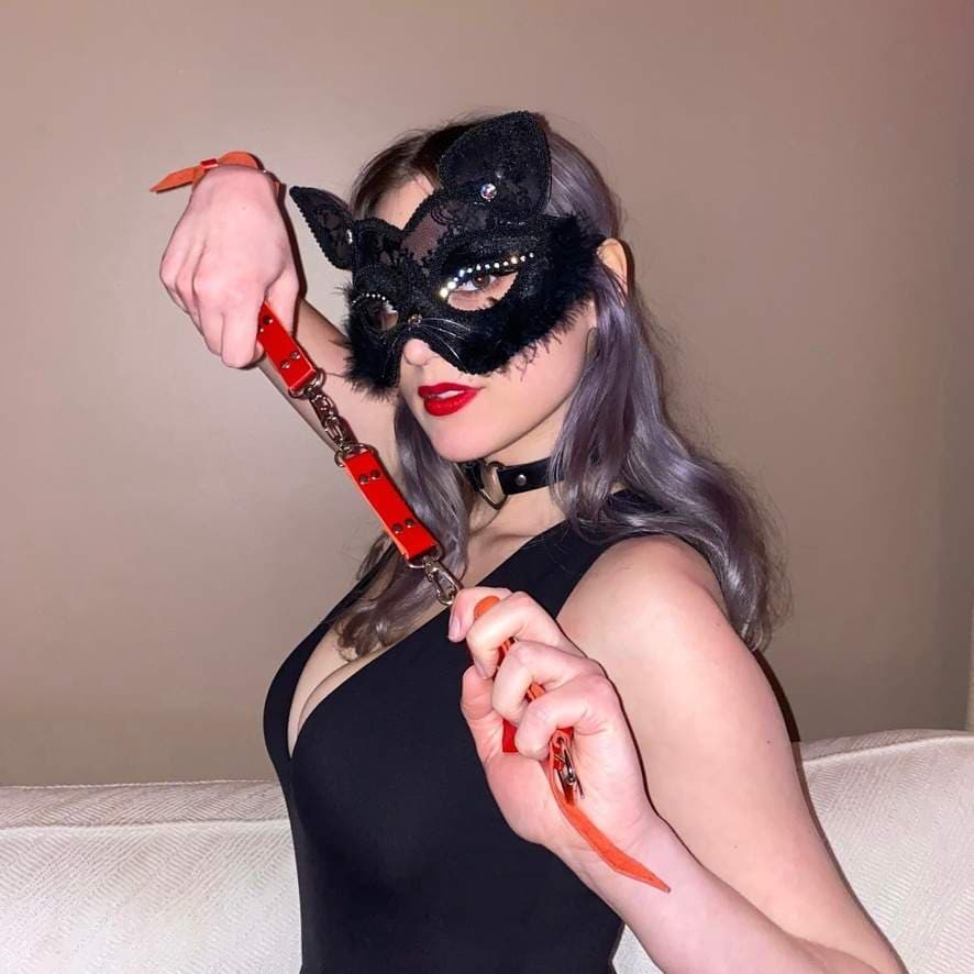 lauren (but hungry &amp; also sexy)