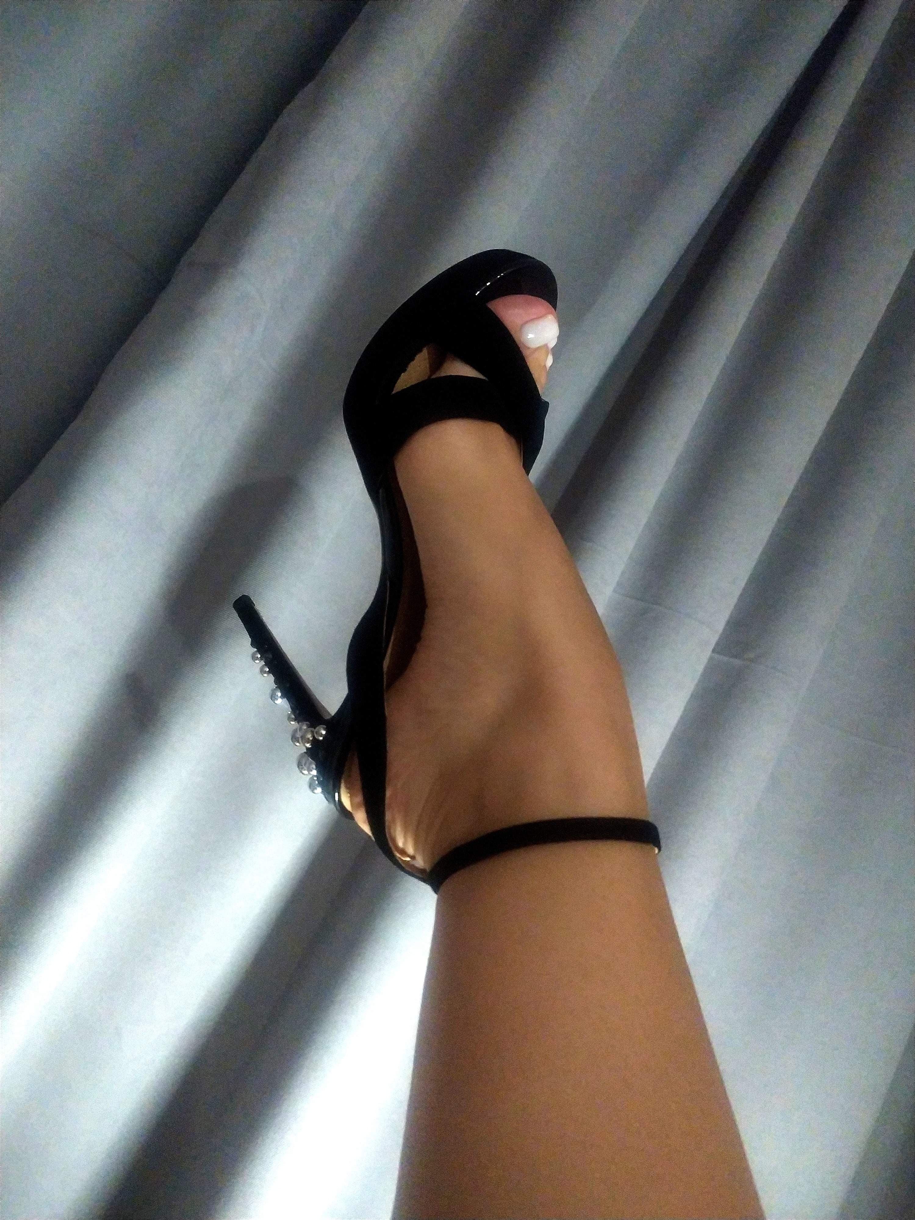 Foot fetish🖤aesthetic