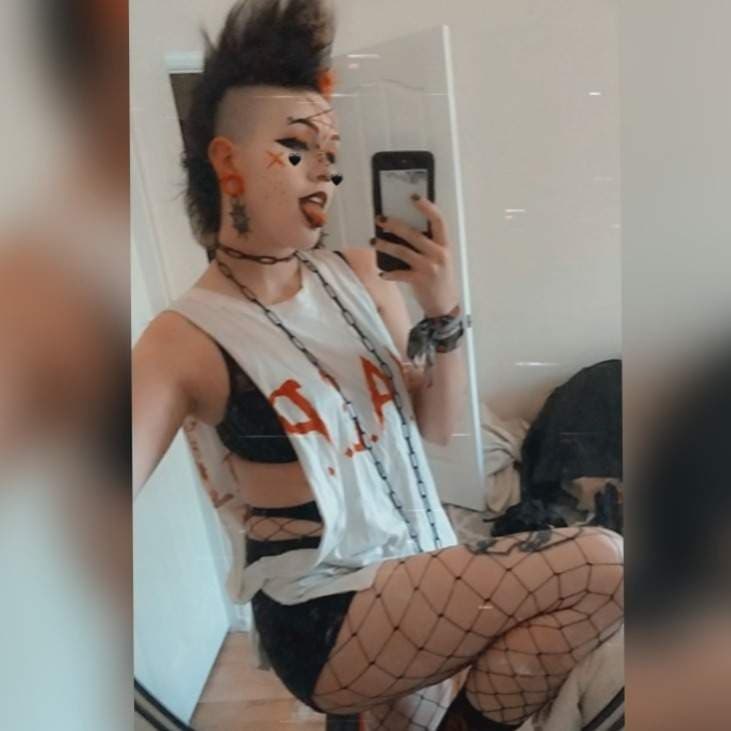 𝐄𝐦𝐛𝐞𝐫 𝐄𝐜𝐡𝐨~