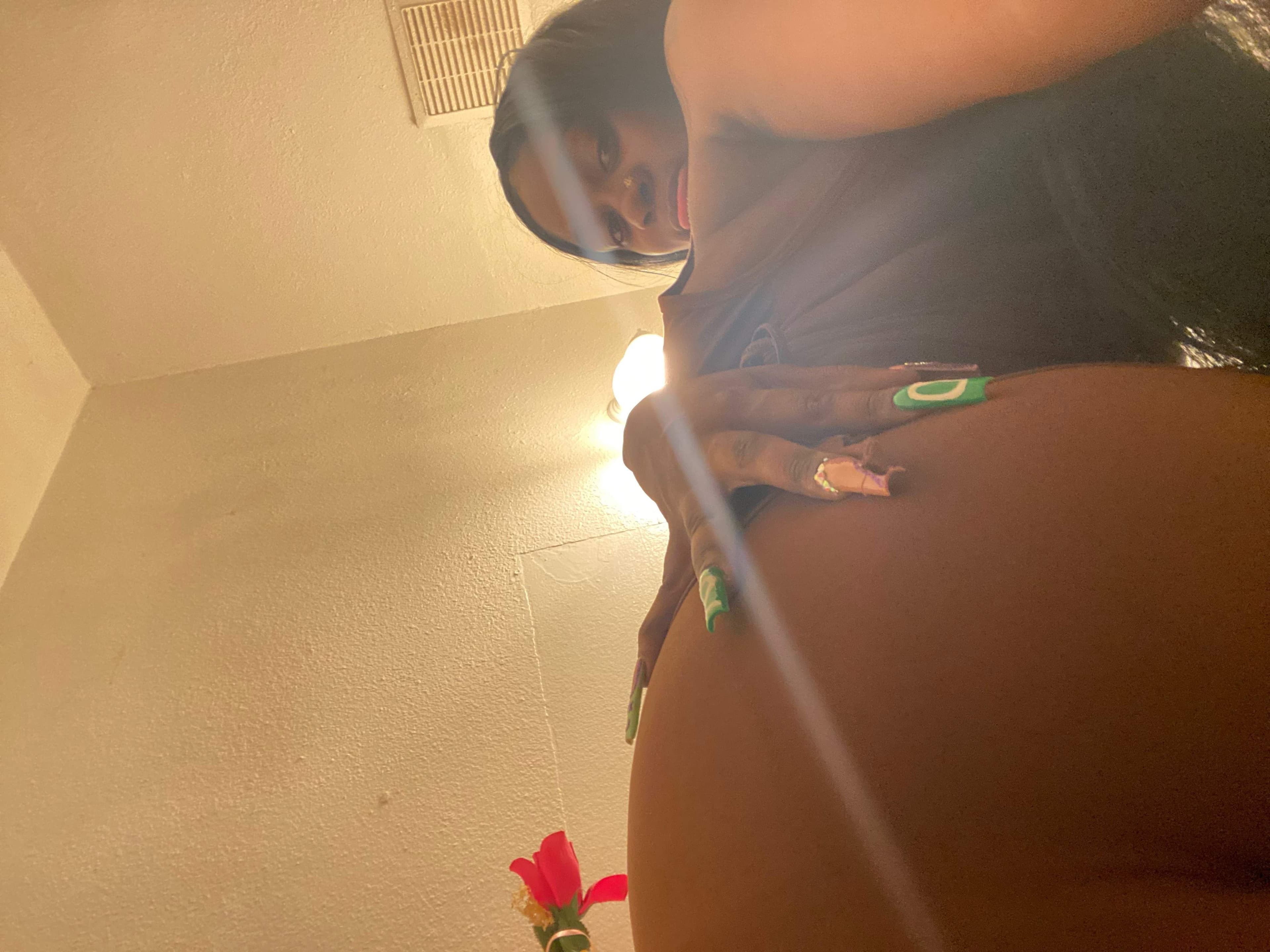 Tasty K 👅Video Calls Available 🎥✅