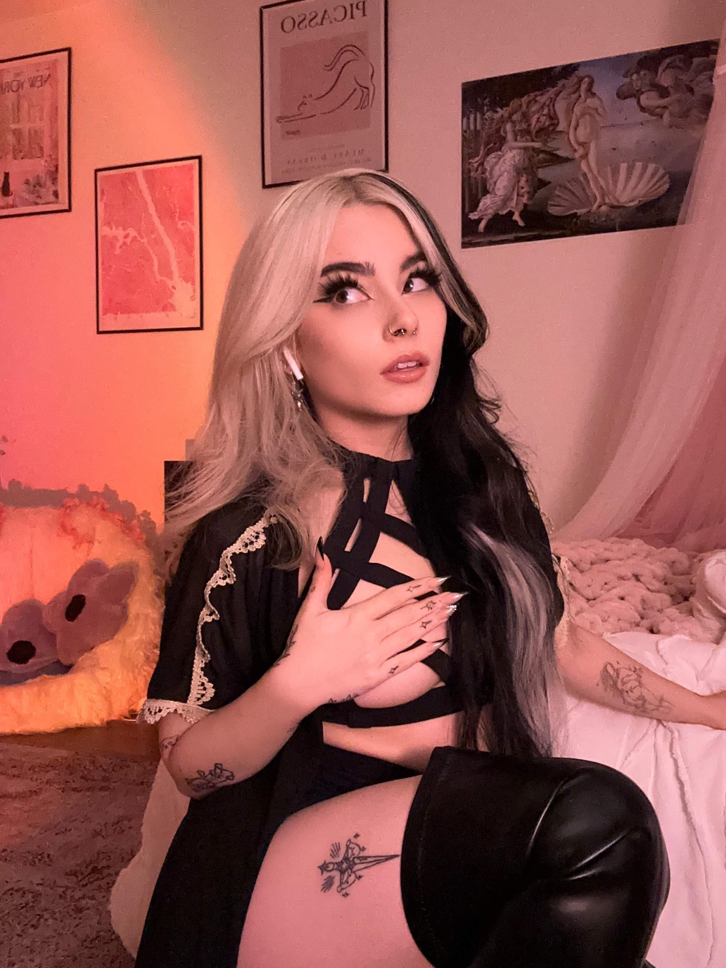 j ♡