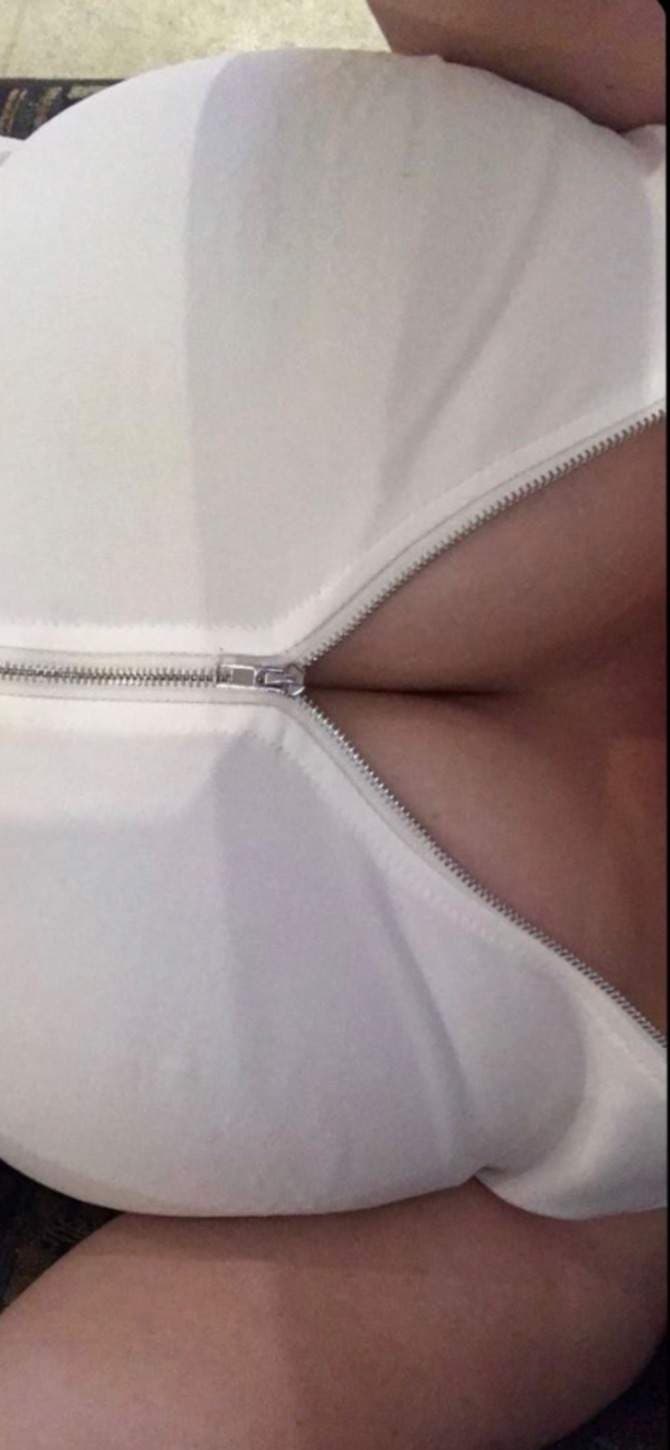 bouncing boobs