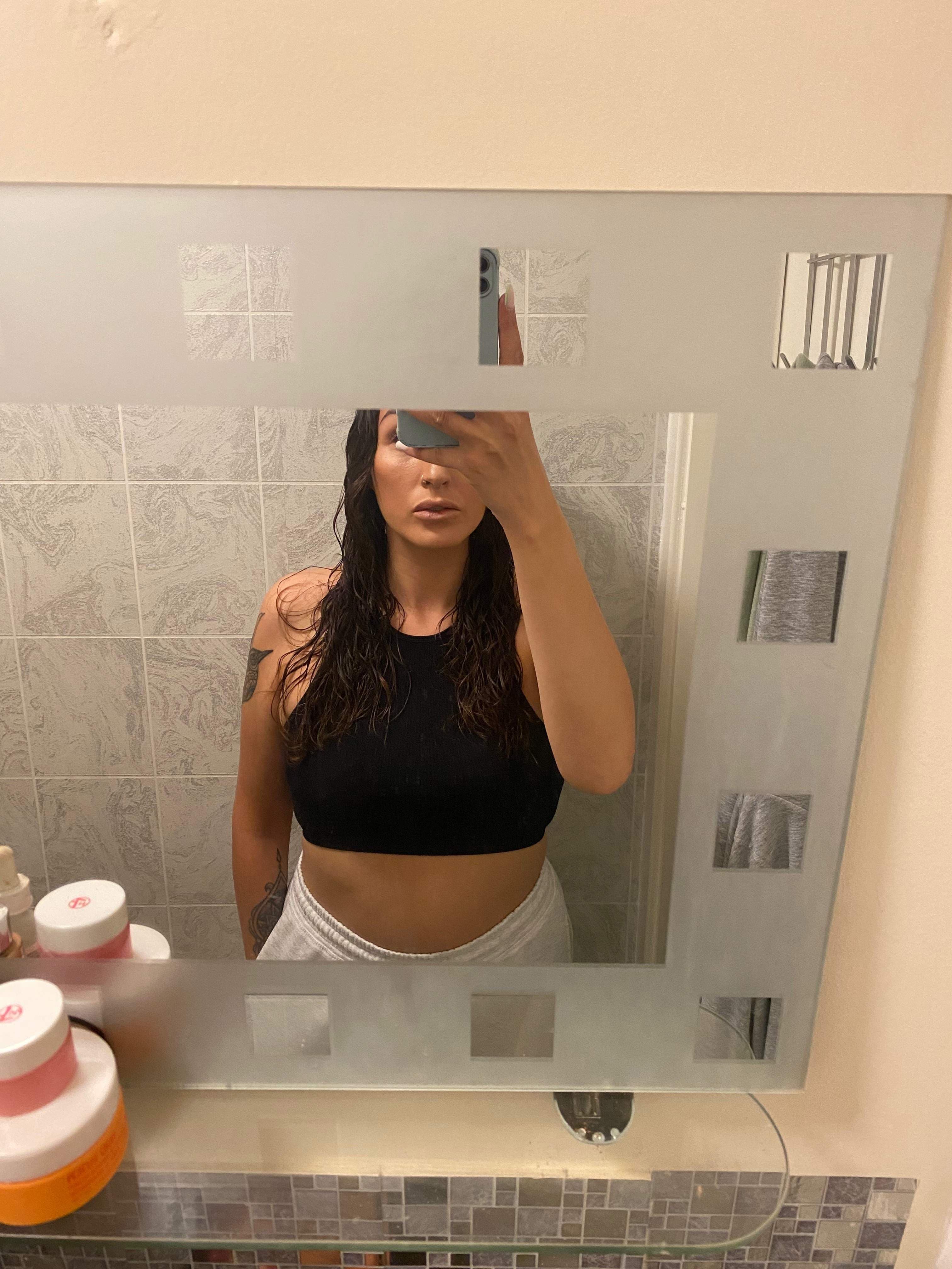 Olivia 🖤