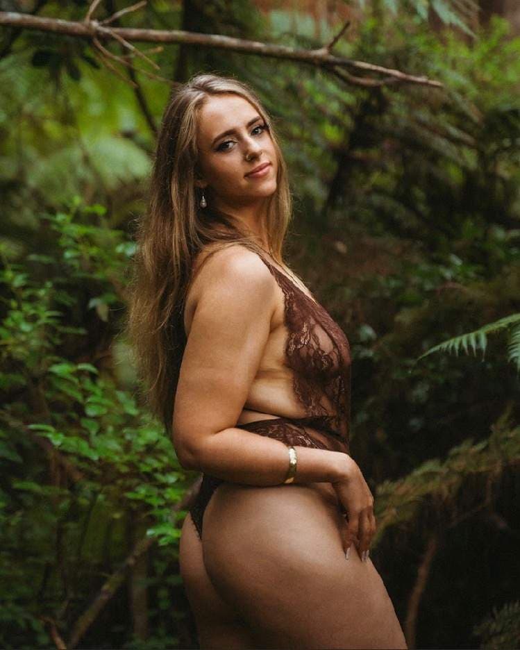 Anastasia 💜