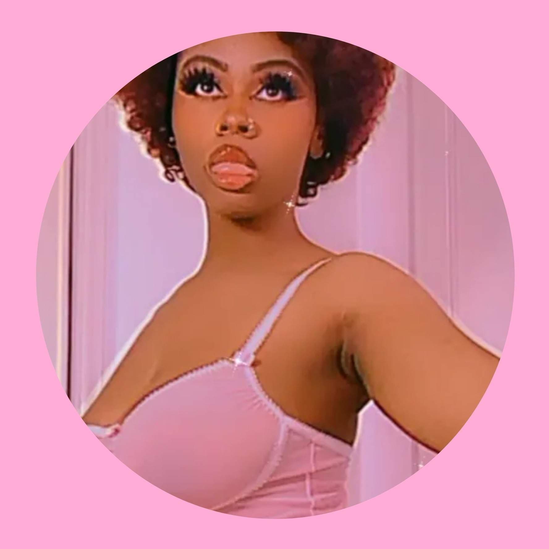 💗 𝗕𝗼𝗻𝗻𝗶𝗲 💗
