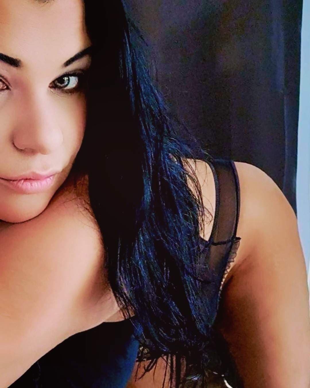Em Exotic💋Busty🍒Sexy & Very Naughty 😈