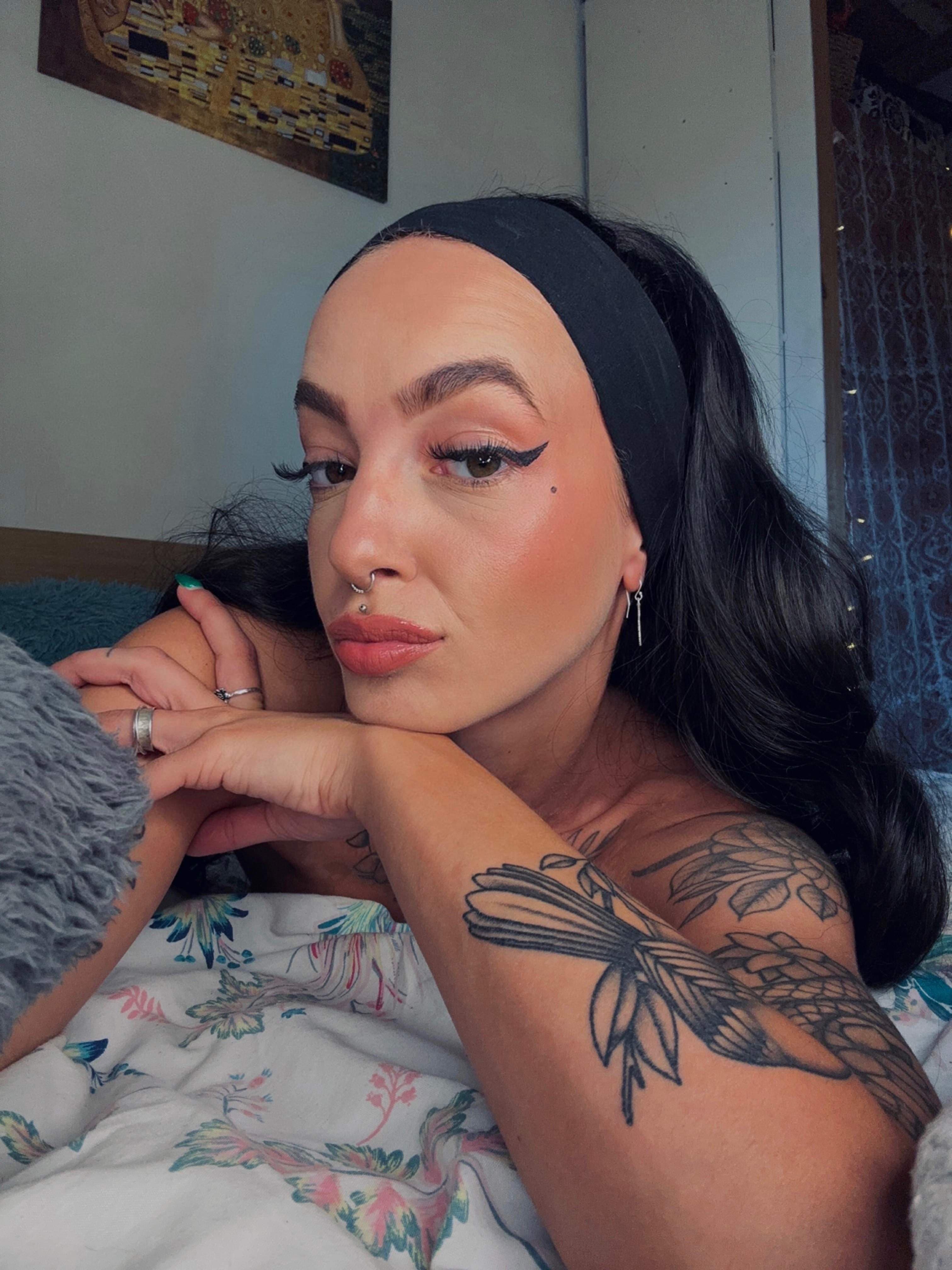 🏴󠁧󠁢󠁷󠁬󠁳󠁿 IOLA MOON AKA SUGGESTIVE SL*T💘