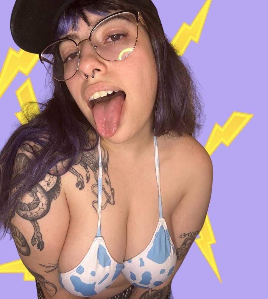 𝔾𝕆𝔻𝔼𝕊𝕊 𝕍𝕀 BDAY MONTH 💜🎁