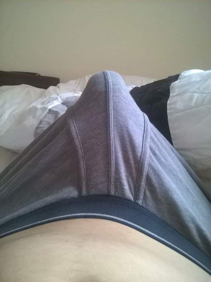 Bi hung guy