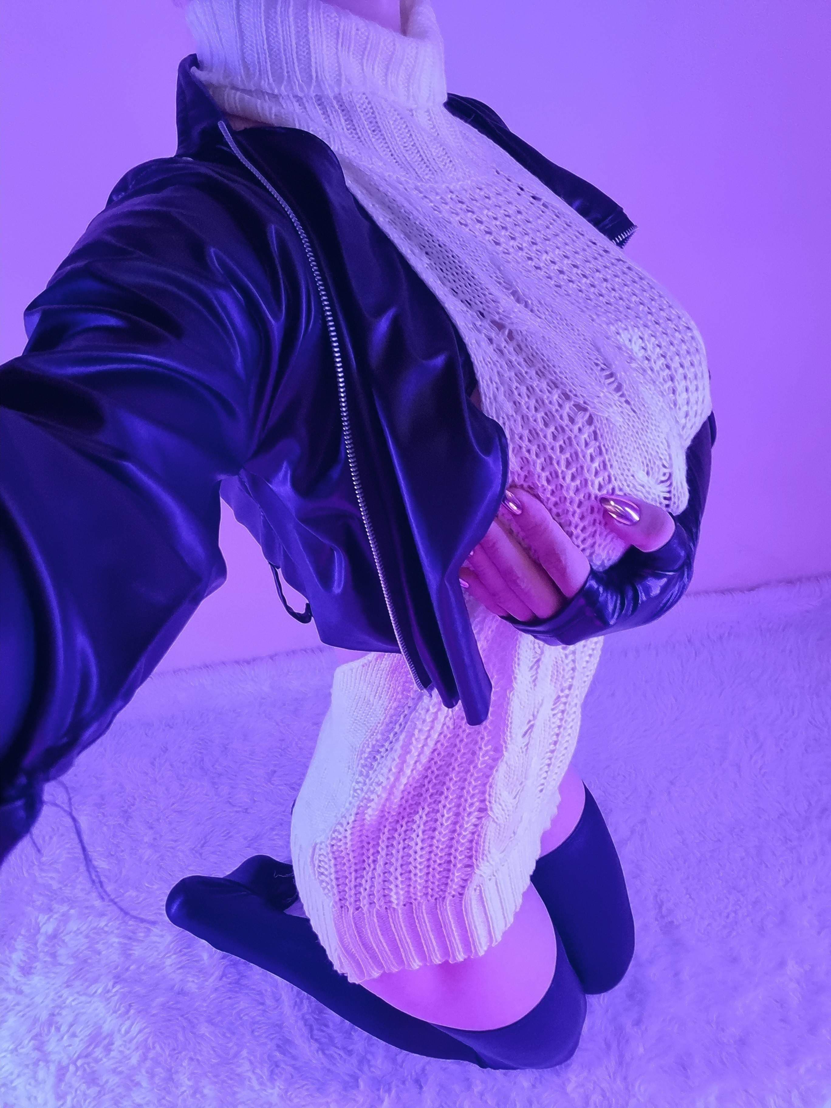 NeonFuta💜💖